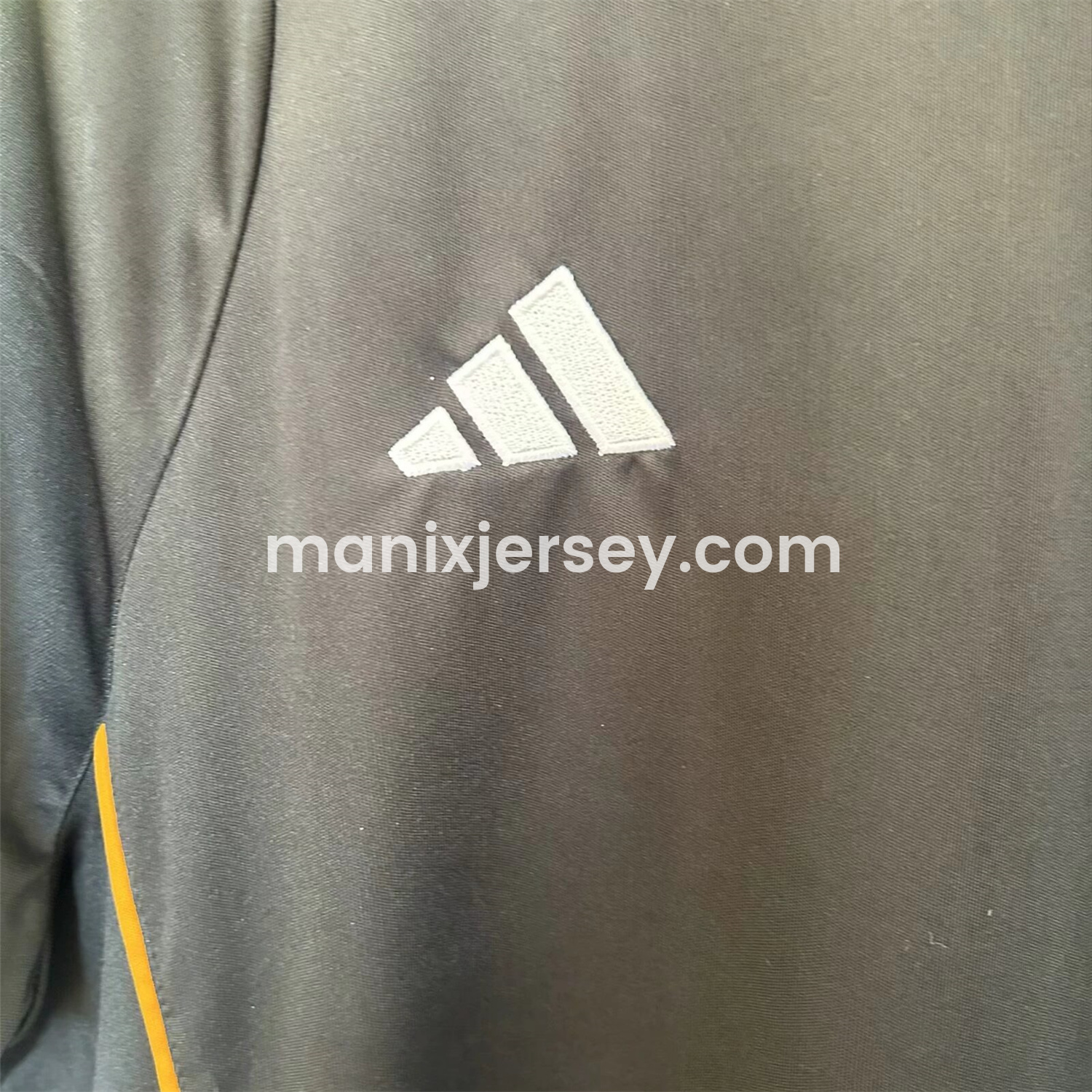 ManixJersey.com | Atletico Mineiro 24-25 Black Training Round Neck Jersey - Fans Version -Customize Name, Number and Patch | Worldwide Shipping