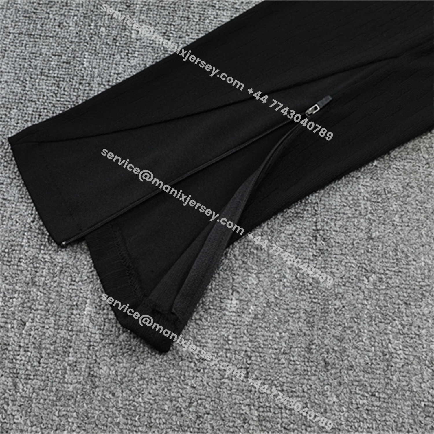 ManixJersey.com | Barcelona 25-26 Long Sleeve Training Set - Grey Top & Black Pants -Customize Name, Number and Patch | Worldwide Shipping