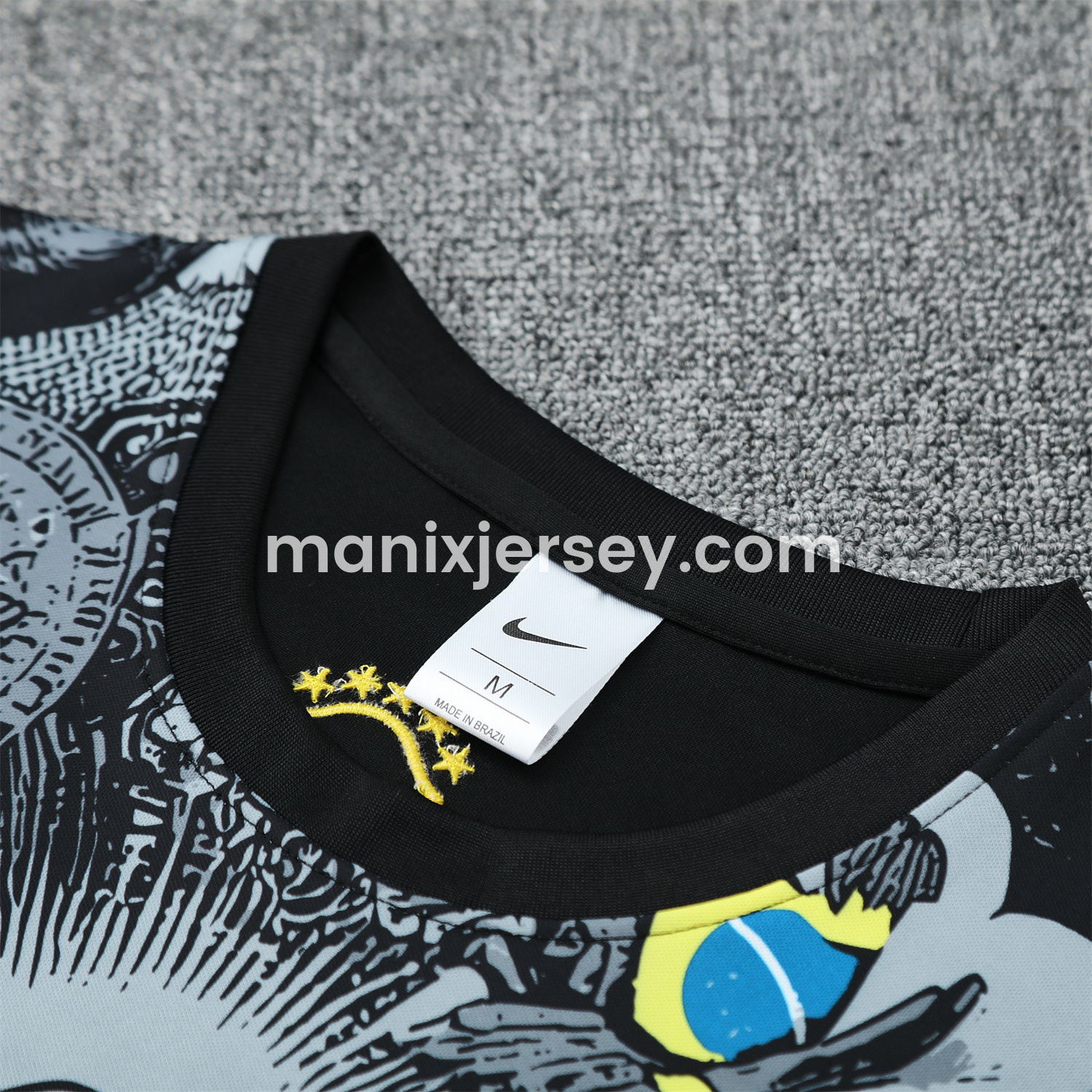 ManixJersey.com | Brazil 25-26 Gray Jesus Statue Vest Training Set - Gray Vest & Black Shorts -Customize Name, Number and Patch | Worldwide Shipping