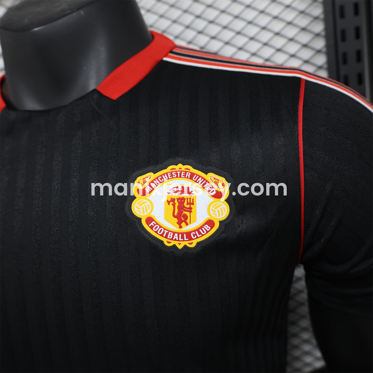ManixJersey.com | Manchester United 24-25 Black Icon Retro Jersey - Player Version -Customize Name, Number and Patch | Worldwide Shipping