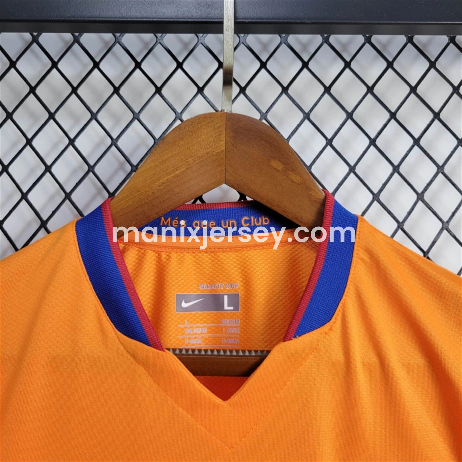 ManixJersey.com | Retro Barcelona 06-07 Away Jersey -Customize Name, Number and Patch | Worldwide Shipping