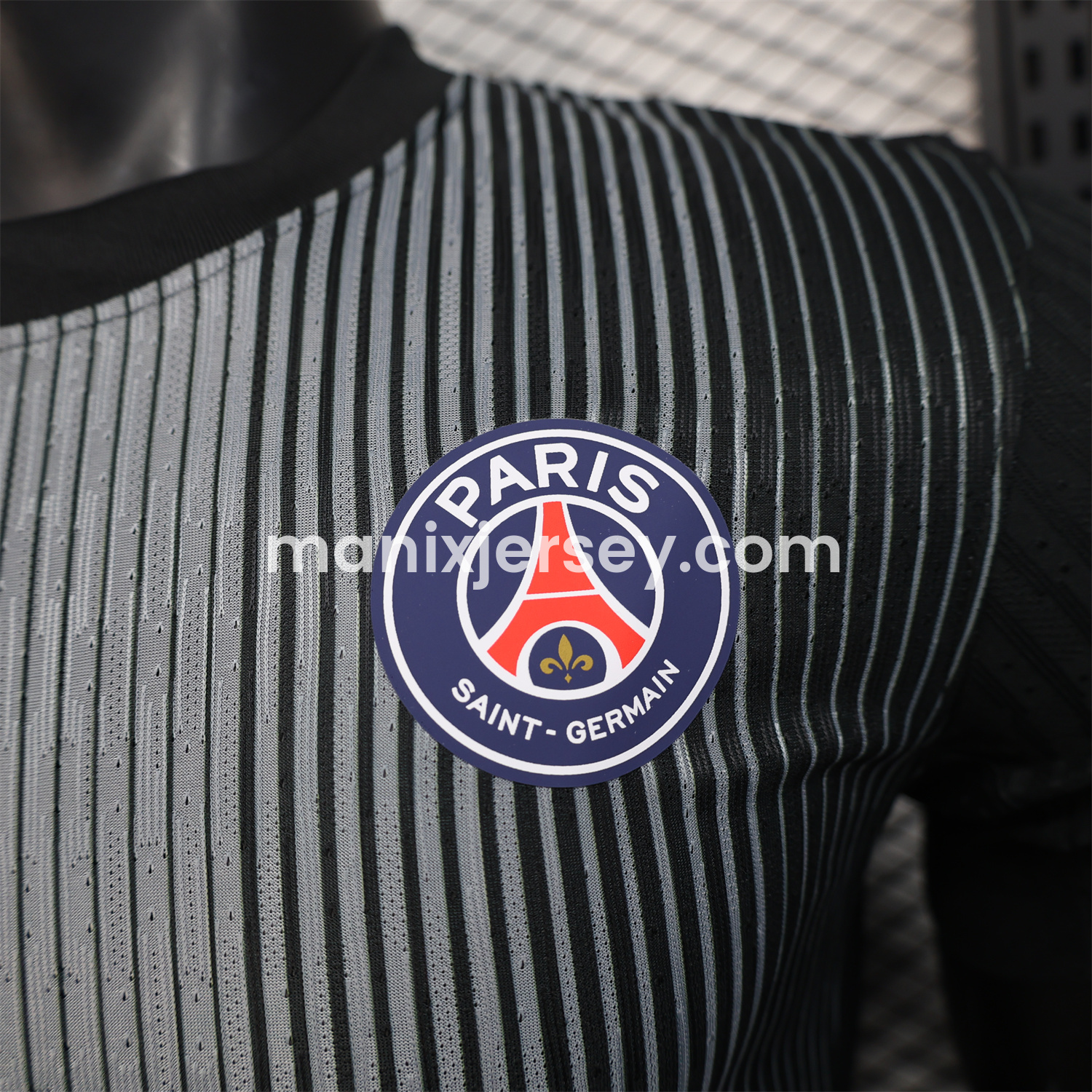 ManixJersey.com | Paris Saint-Germain PSG 25-26 Black GK Goalkeeper Unsponsored Jersey - Player Version -Customize Name, Number and Patch | Worldwide Shipping