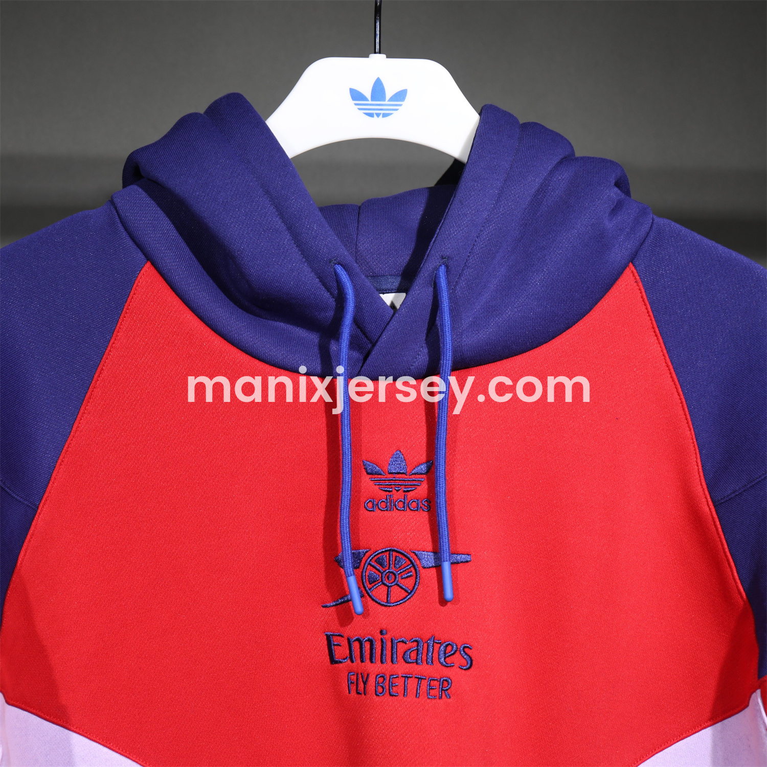 ManixJersey.com | Arsenal 2025 Fleece-Lined Training Hoodie Set - Purple & Red Hoodie + Pants -Customize Name, Number and Patch | Worldwide Shipping