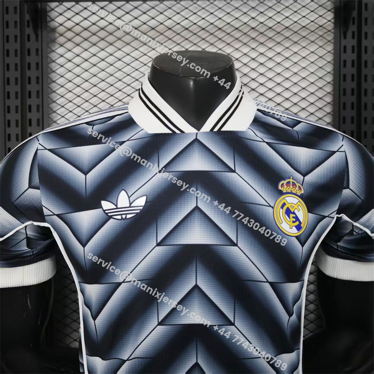ManixJersey.com | Real Madrid 25-26 Refracted Black Light White Special Jersey - Player Version -Customize Name, Number and Patch | Worldwide Shipping