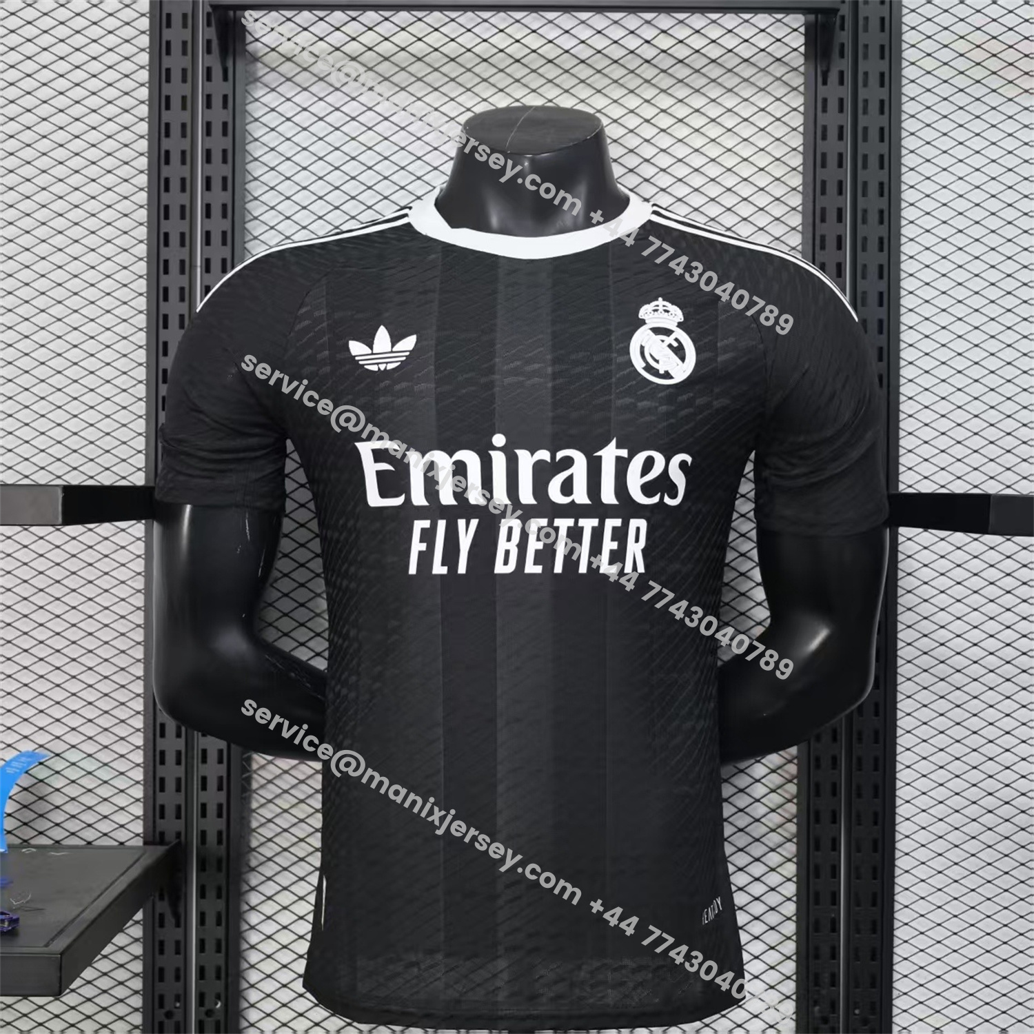 ManixJersey.com | Real Madrid 25-26 Black Terrace Goalkeeper Jersey - Player Version -Customize Name, Number and Patch | Worldwide Shipping
