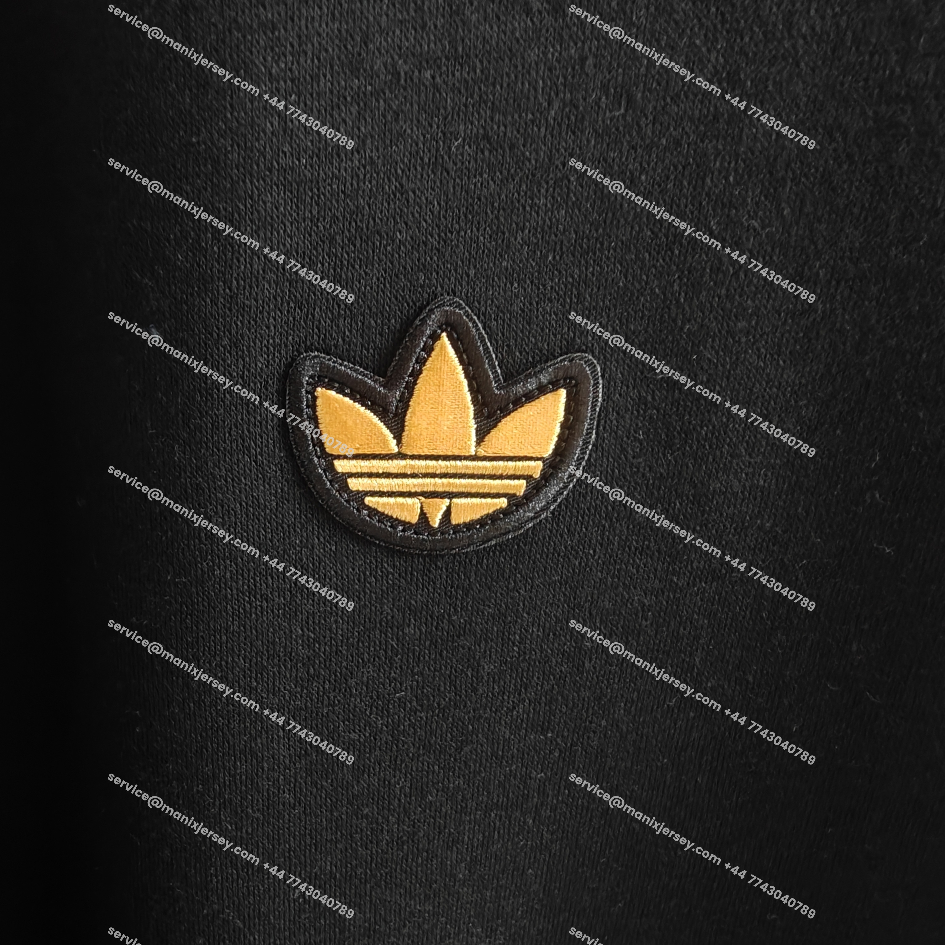 ManixJersey.com | Manchester United 25-26 Originals Terrace Icon Unisex Pullover Hoodie with Yellow Logo -Customize Name, Number and Patch | Worldwide Shipping