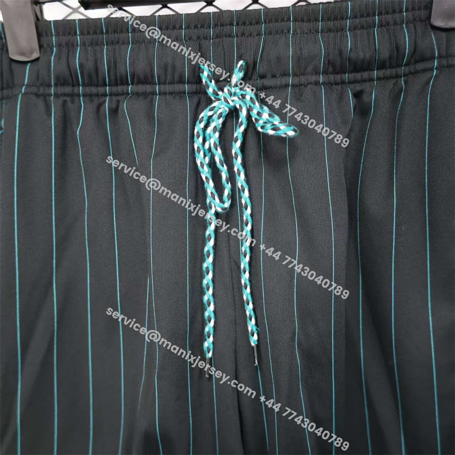 ManixJersey.com | Liver.pool 25-26 Trefoil Black Travel Shorts - Player Version -Customize Name, Number and Patch | Worldwide Shipping