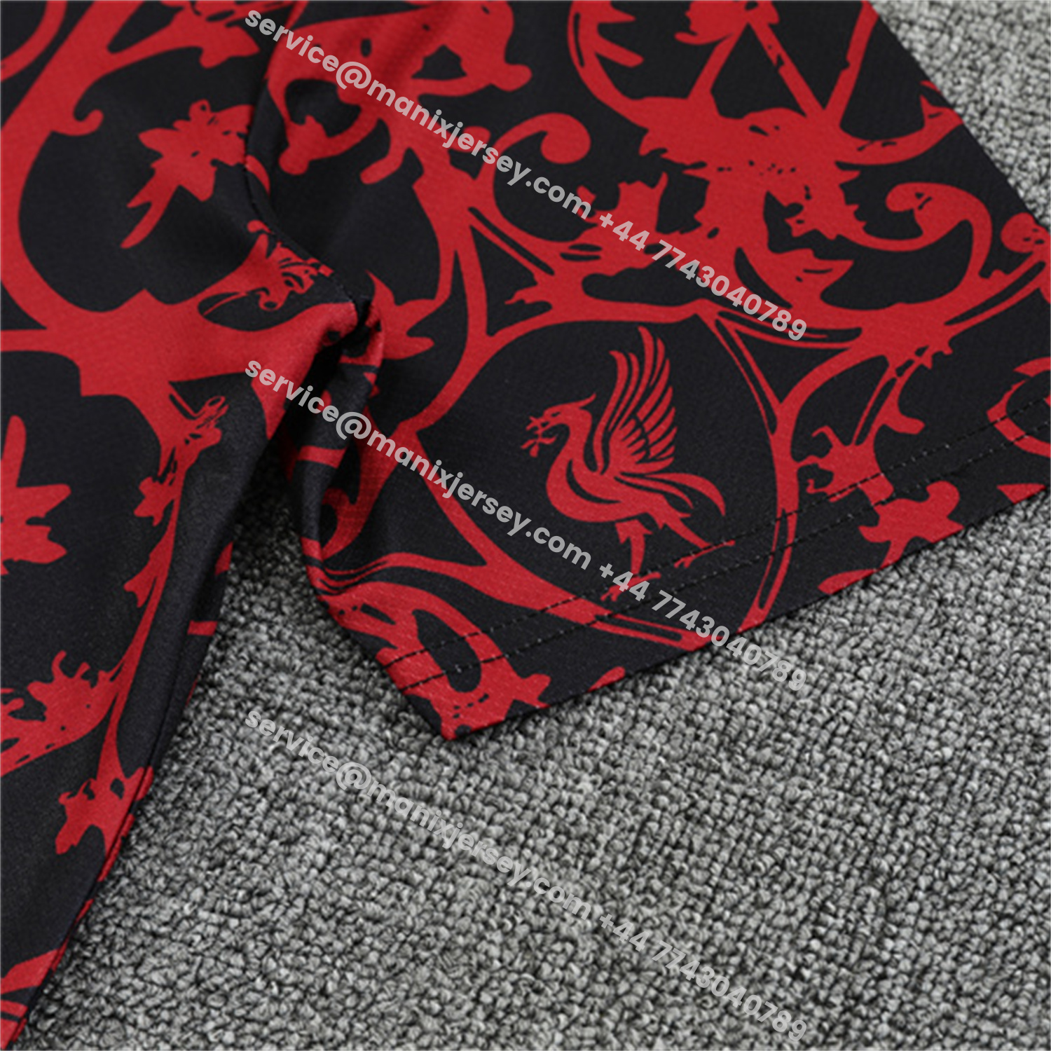 ManixJersey.com | Liver.pool 25-26 Kids Short-Sleeve Training Set - Red Camouflage Top & Black Shorts -Customize Name, Number and Patch | Worldwide Shipping