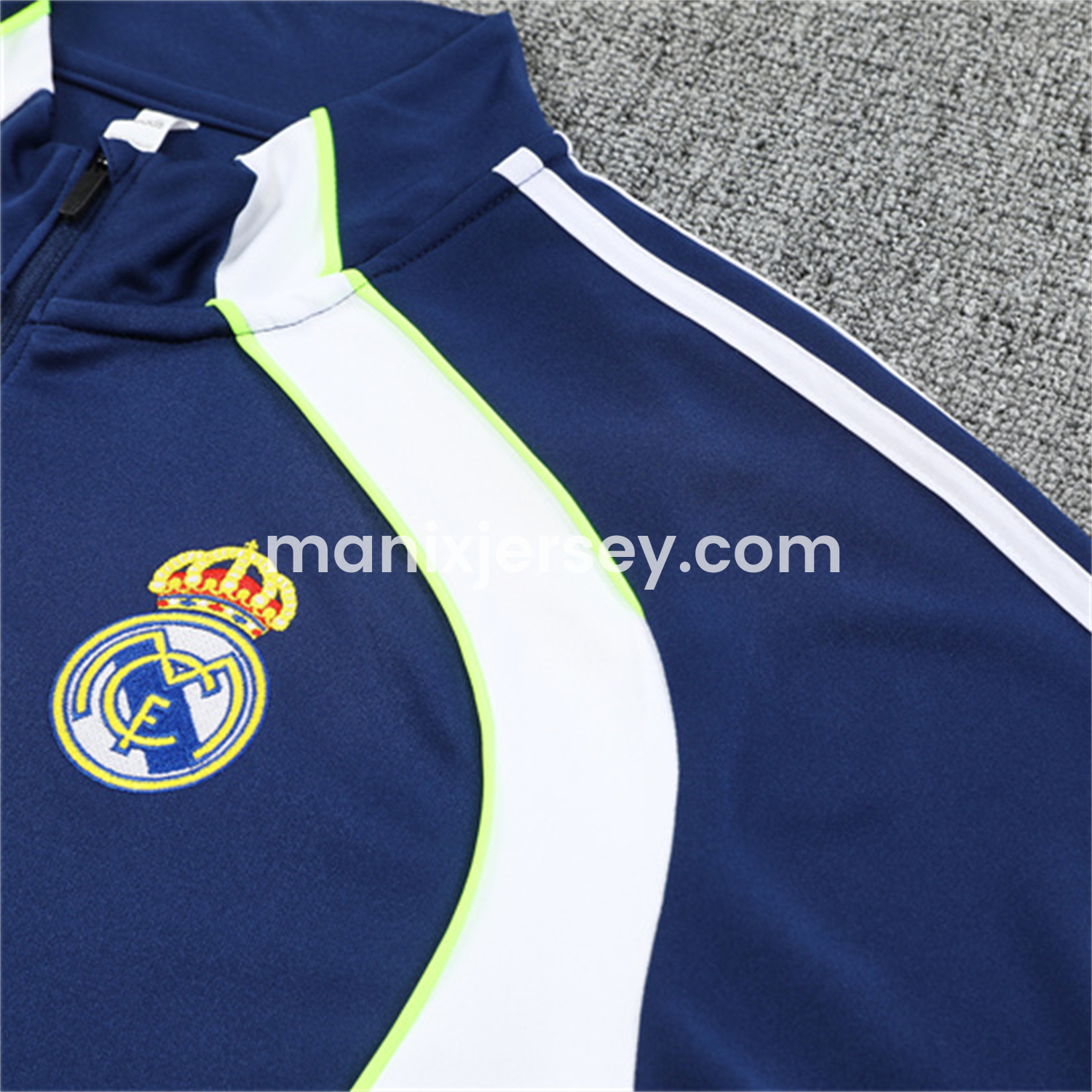 ManixJersey.com | Real Madrid 25-26 Long Sleeve Training Set - Throwback Royal Blue Top and Pants -Customize Name, Number and Patch | Worldwide Shipping