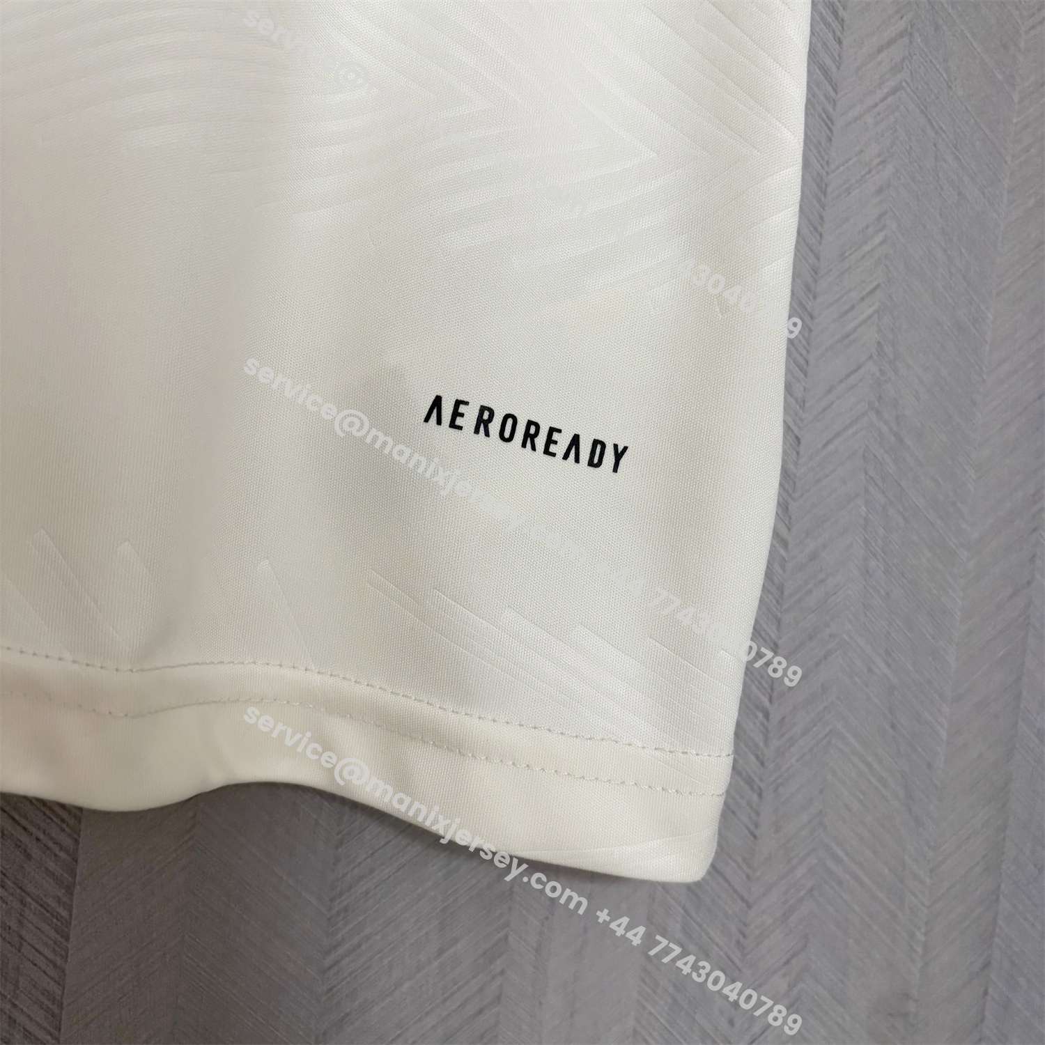 ManixJersey.com | Women's Flamengo 25-26 Third Unsponsored Cropped Jersey -Customize Name, Number and Patch | Worldwide Shipping