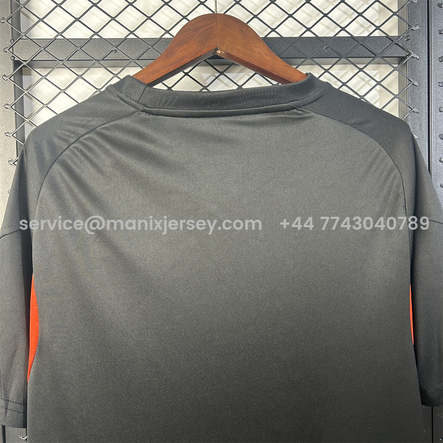 ManixJersey.com | Benfica 25-26 Black Training Jersey - Fans Version -Customize Name, Number and Patch | Worldwide Shipping