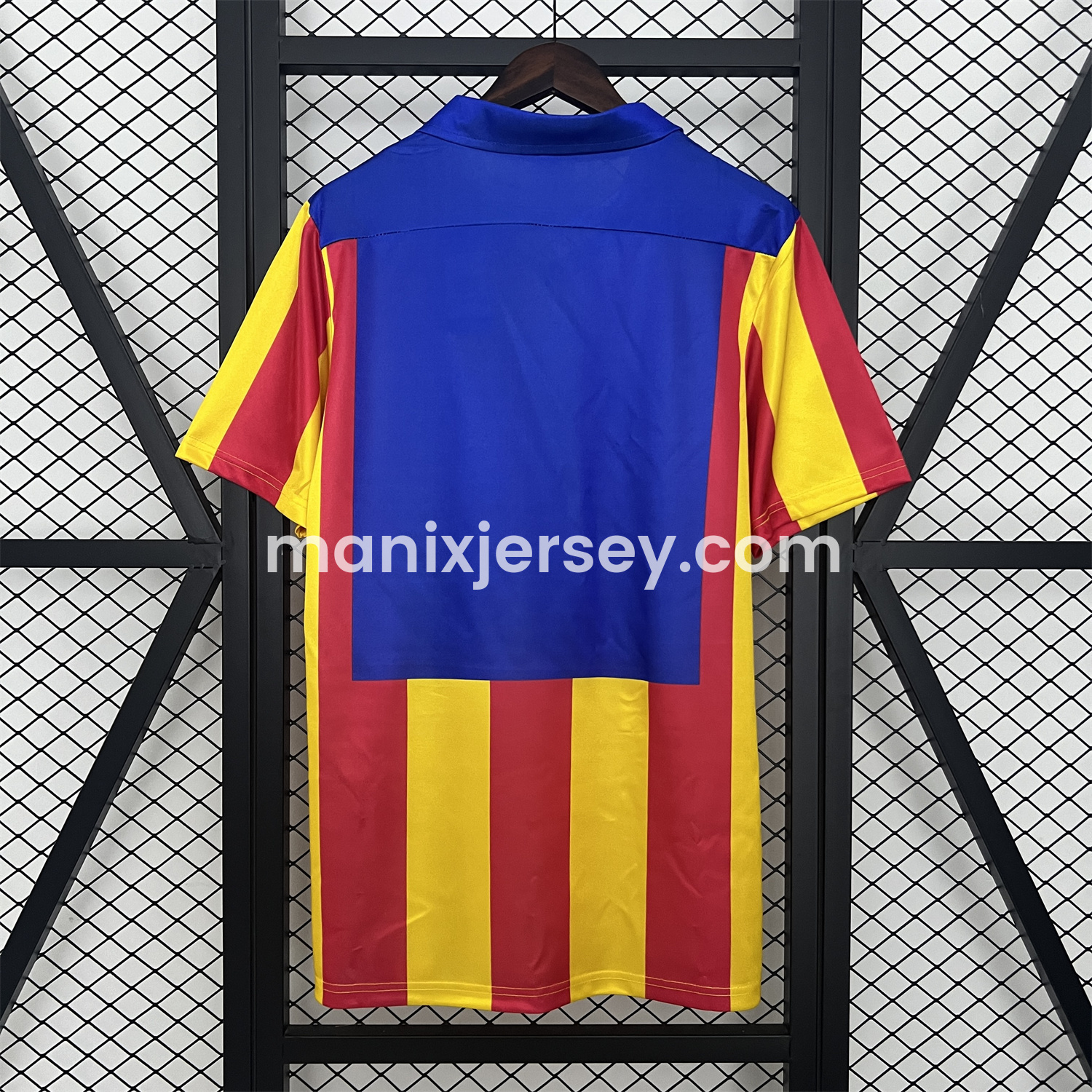 ManixJersey.com | Retro Valencia 1980-82 Away Jersey -Customize Name, Number and Patch | Worldwide Shipping