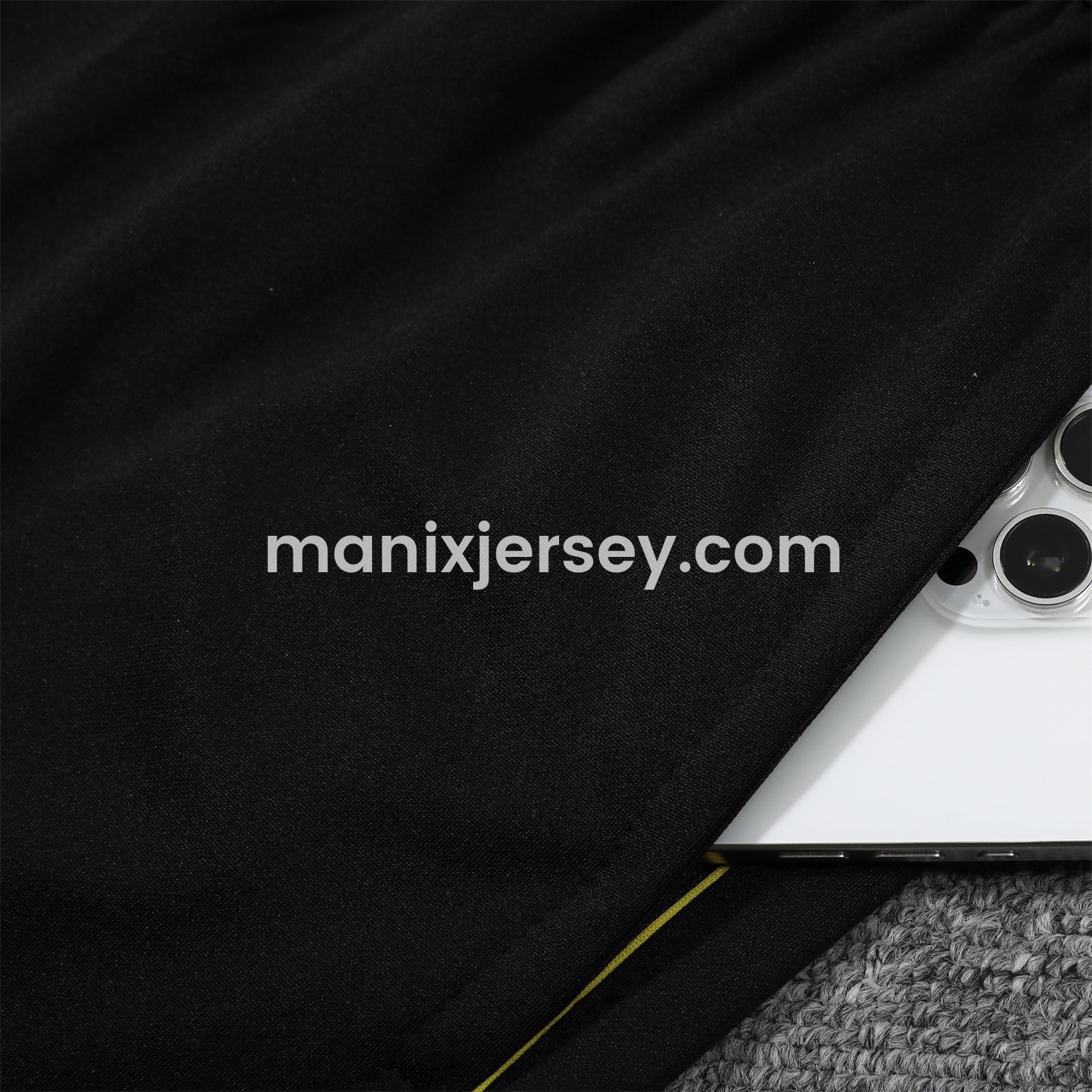 ManixJersey.com | Dortmund 25-26 POLO Short-Sleeve Training Set - Black Top and Pants -Customize Name, Number and Patch | Worldwide Shipping