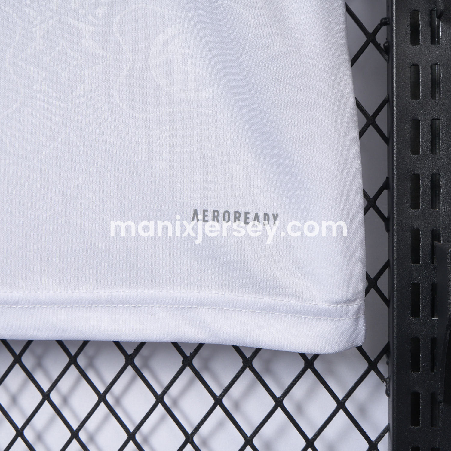 ManixJersey.com | Bayern Munich 2025 White 125th Anniversary Jersey - Fans Version -Customize Name, Number and Patch | Worldwide Shipping