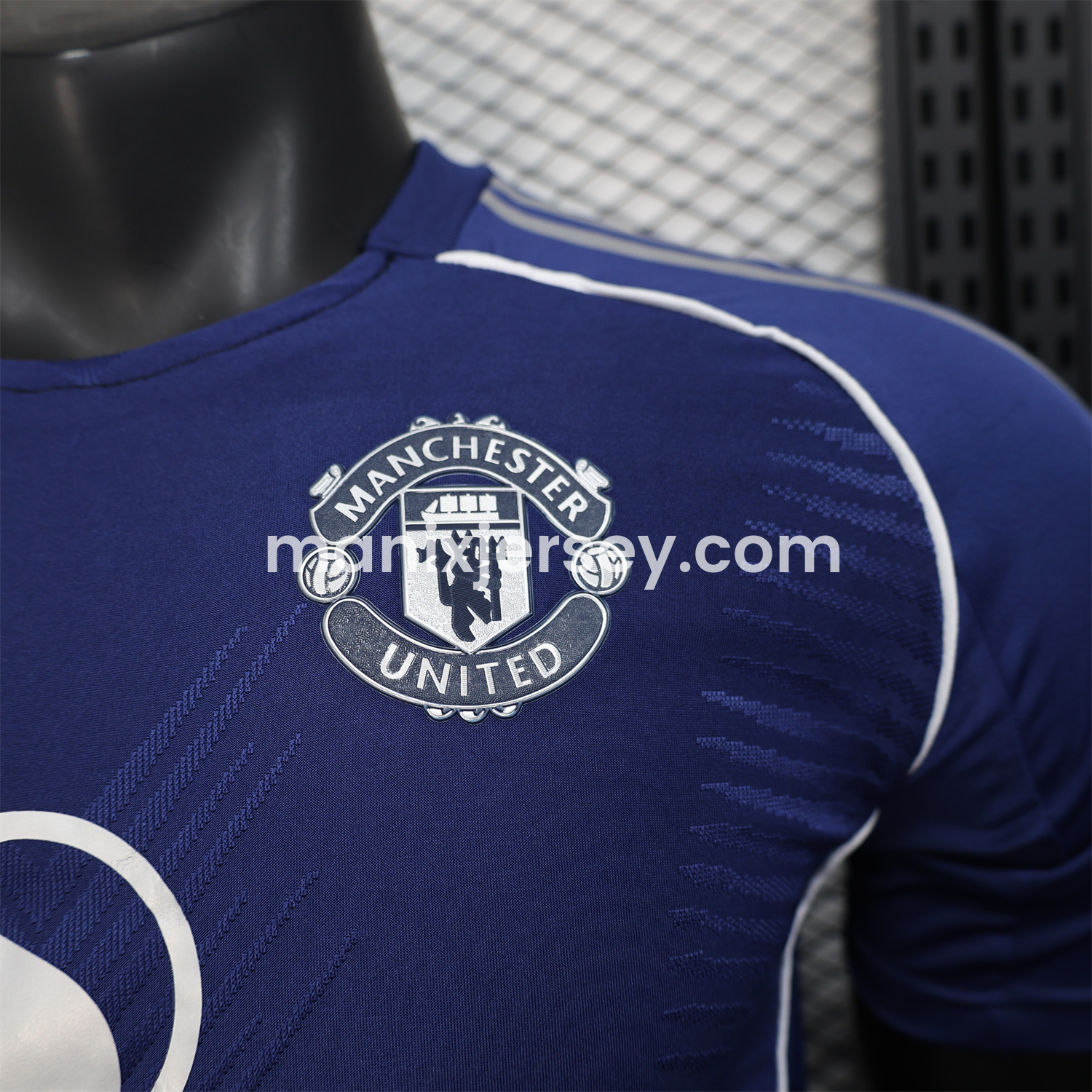 ManixJersey.com | Manchester United 25-26 Blue Training Jersey - Player Version -Customize Name, Number and Patch | Worldwide Shipping