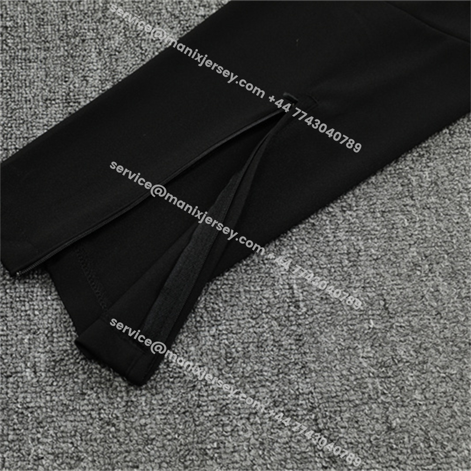 ManixJersey.com | Liver.pool 25-26 Long Sleeve Training Set - Player Version - Green Top and Black Pants -Customize Name, Number and Patch | Worldwide Shipping