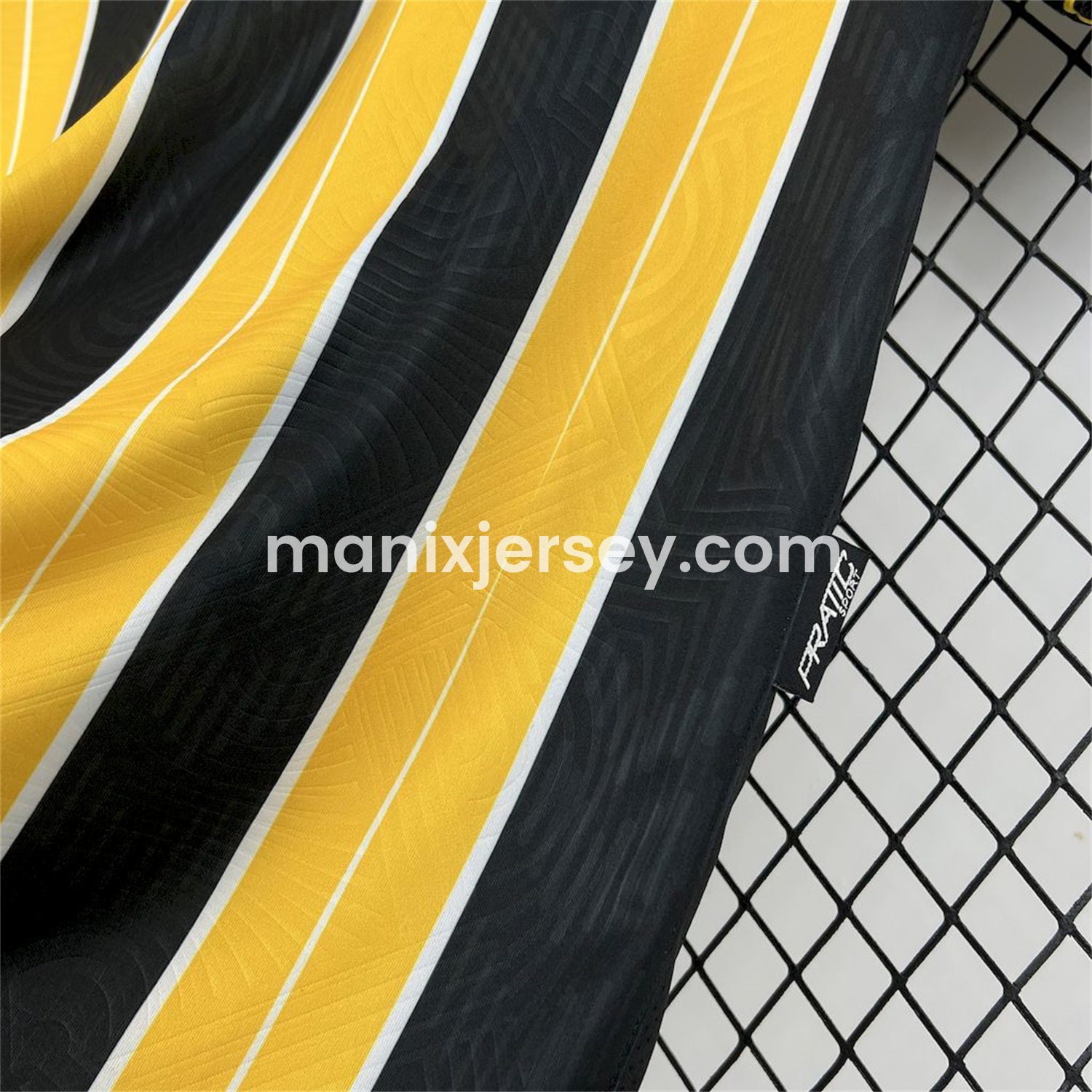 ManixJersey.com | Volta Redonda 25-26 Home Jersey - Fans Version -Customize Name, Number and Patch | Worldwide Shipping