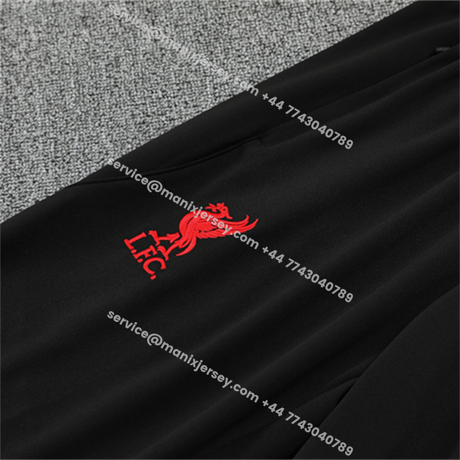 ManixJersey.com | Liver.pool 25-26 Kids Long Sleeve Training Set - Red Camouflage Top & Blsck Pants -Customize Name, Number and Patch | Worldwide Shipping