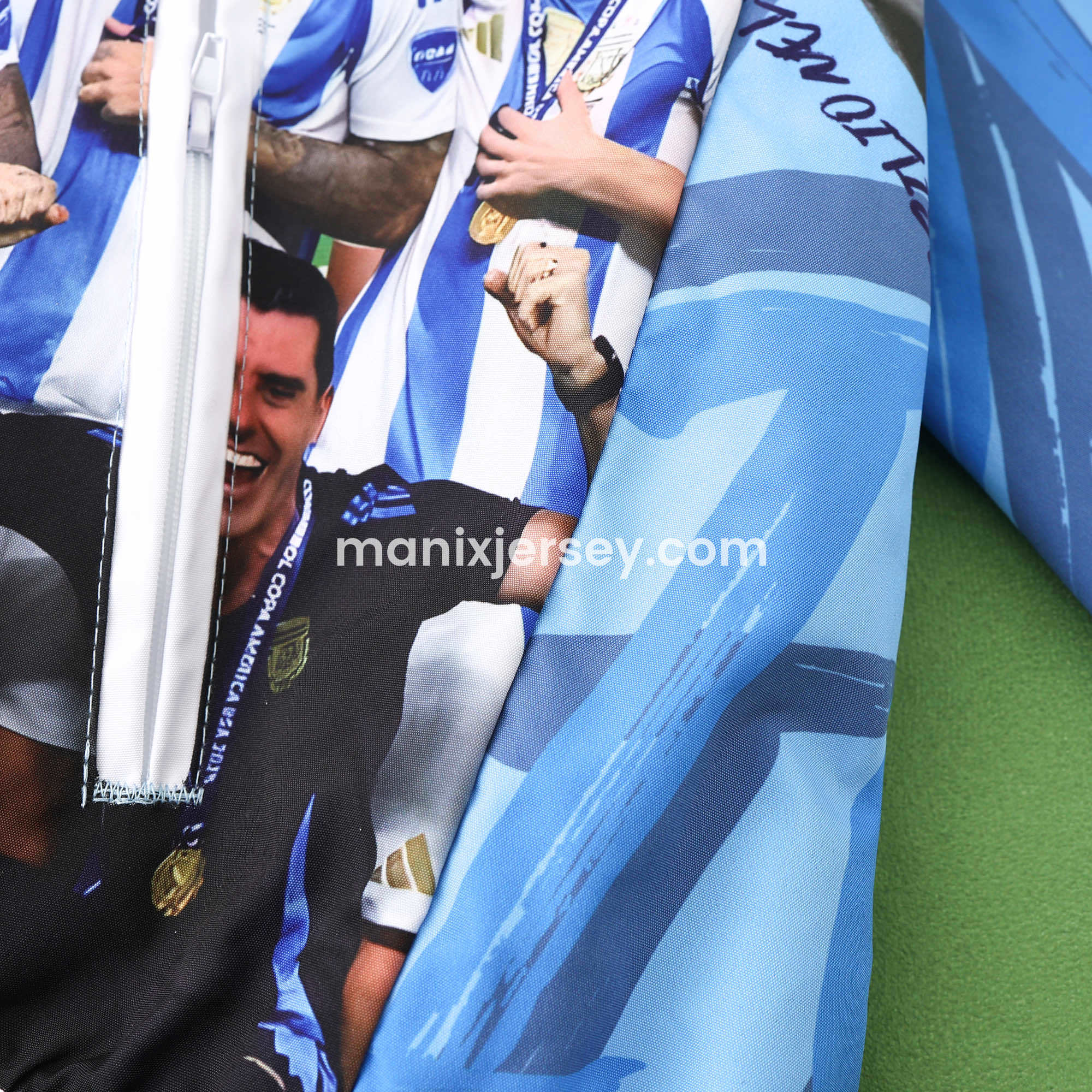 ManixJersey.com | Argentina 24-25 Blue Double Sided Reversible Windbreaker - 2024 Copa America Championship -Customize Name, Number and Patch | Worldwide Shipping