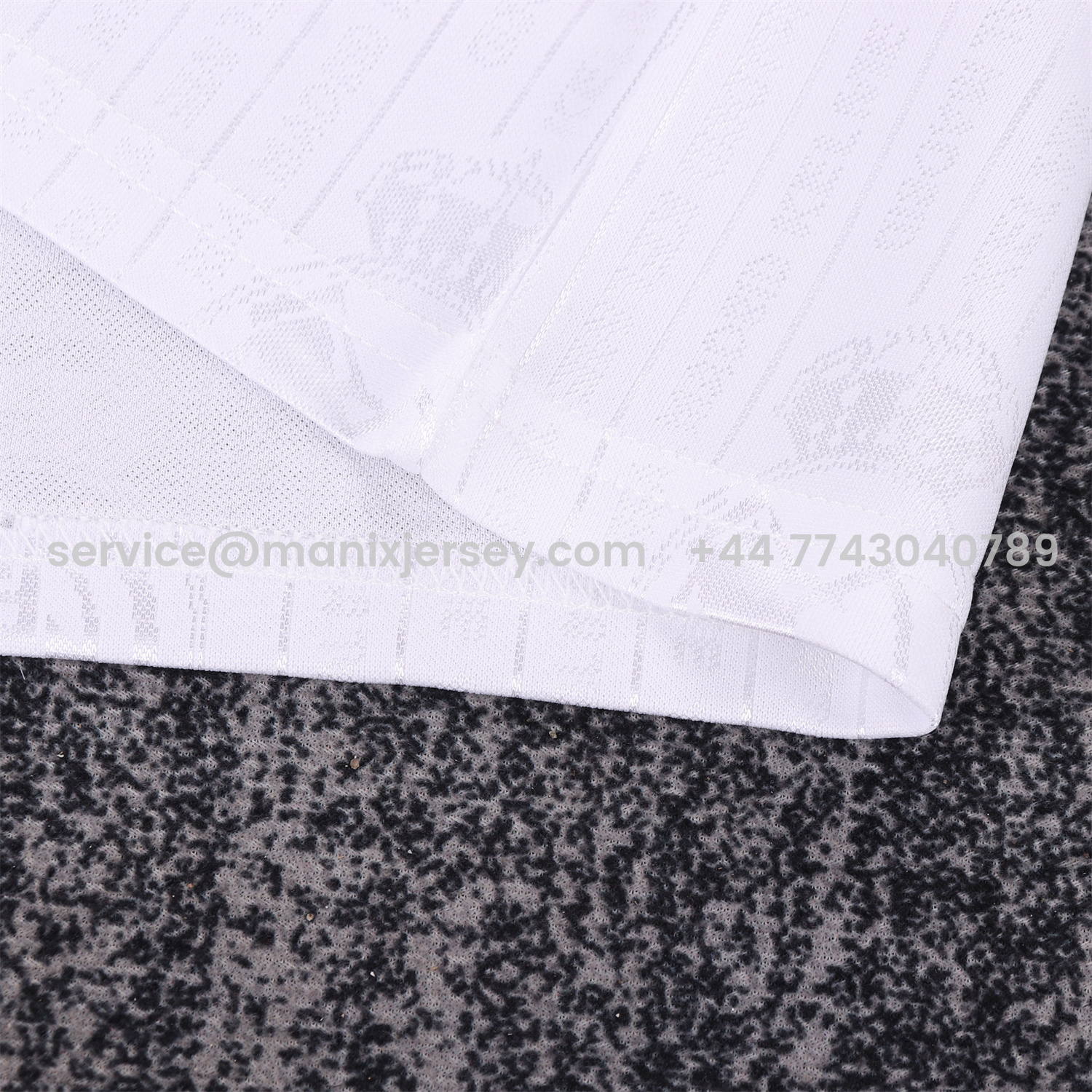 ManixJersey.com | Retro Real Madrid 96-97 Home Kids Kit -Customize Name, Number and Patch | Worldwide Shipping