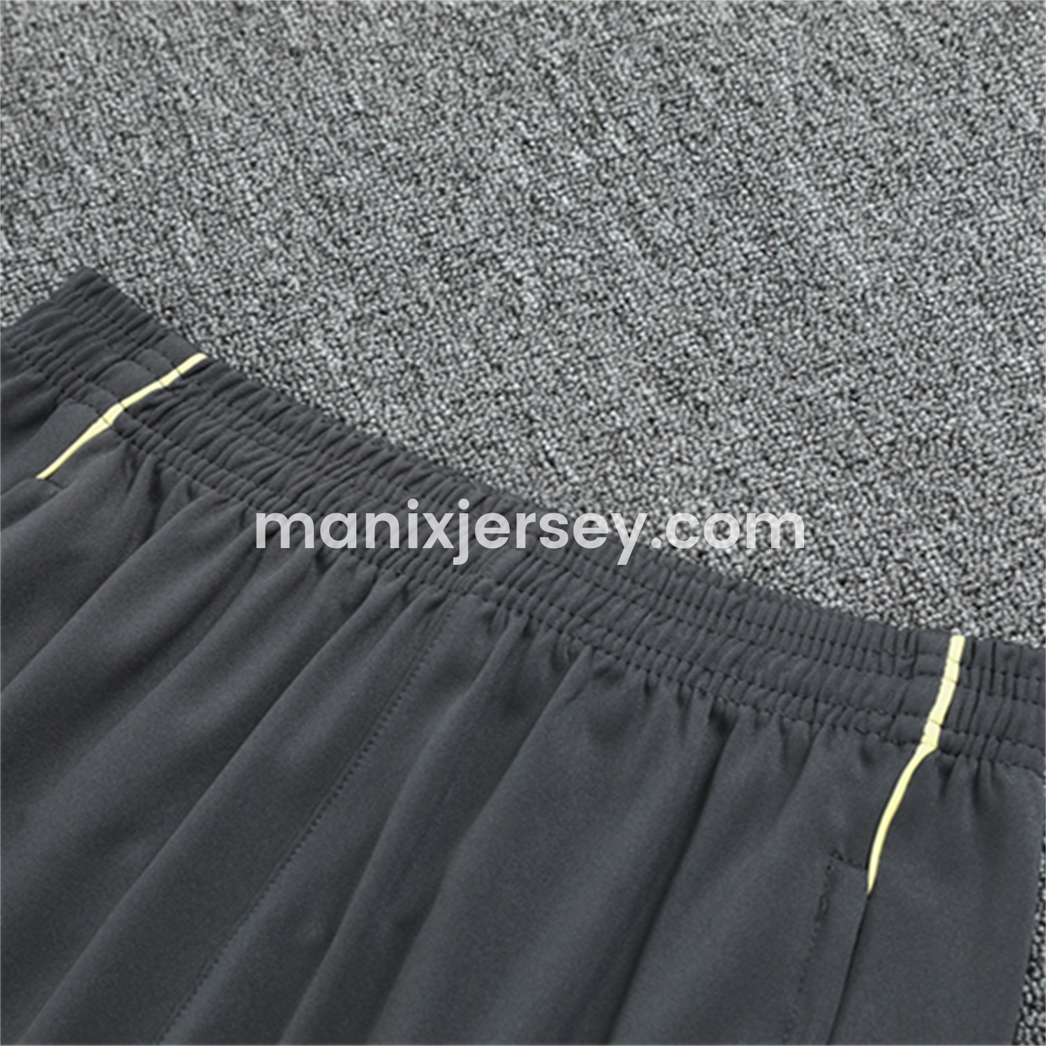 ManixJersey.com | Real Madrid 25-26 Long Sleeves Training Set - Yellow Top & Gray Pants -Customize Name, Number and Patch | Worldwide Shipping