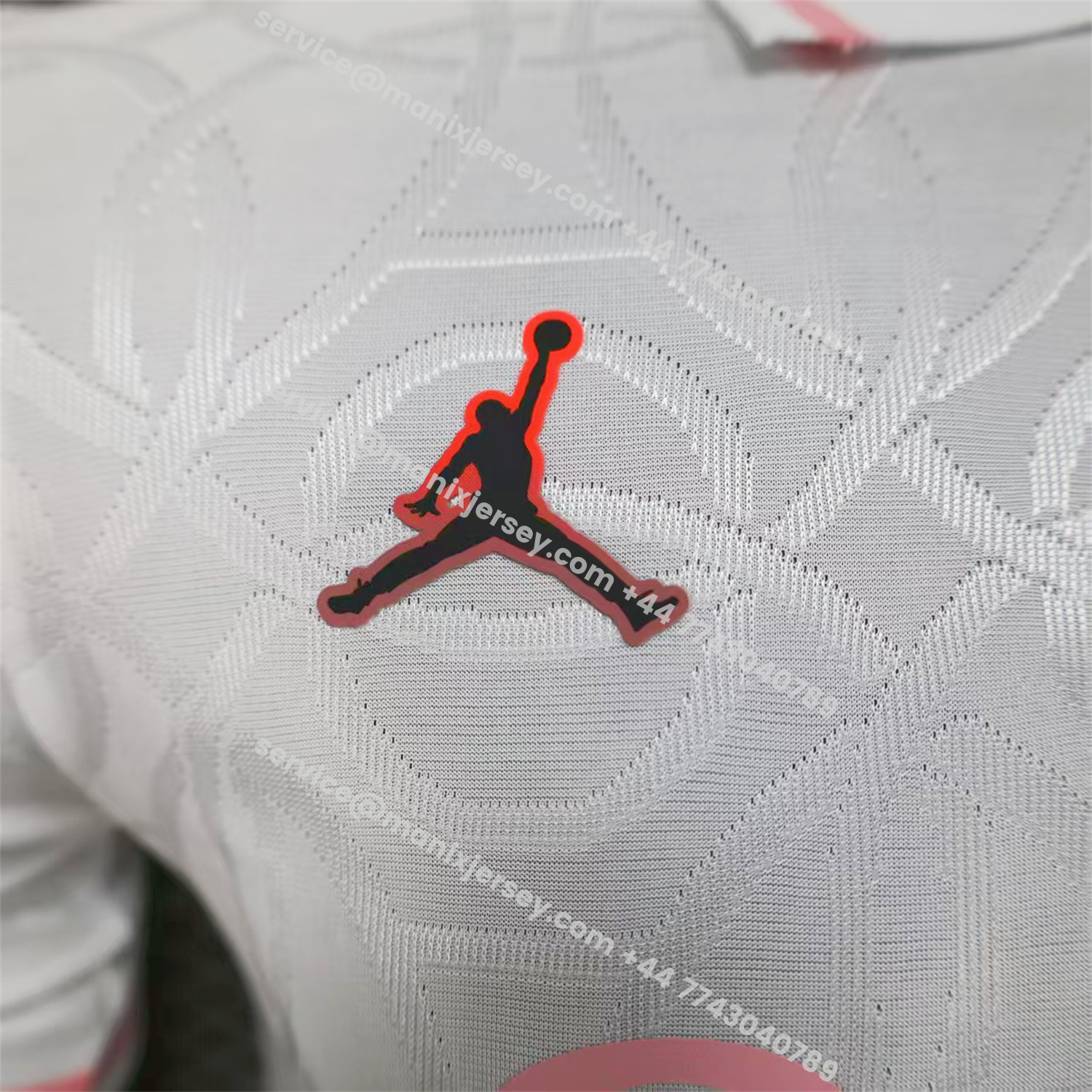ManixJersey.com | Paris Saint-Germain PSG 25-26 White And Pink Pre-Match Training Jersey - Player Version -Customize Name, Number and Patch | Worldwide Shipping