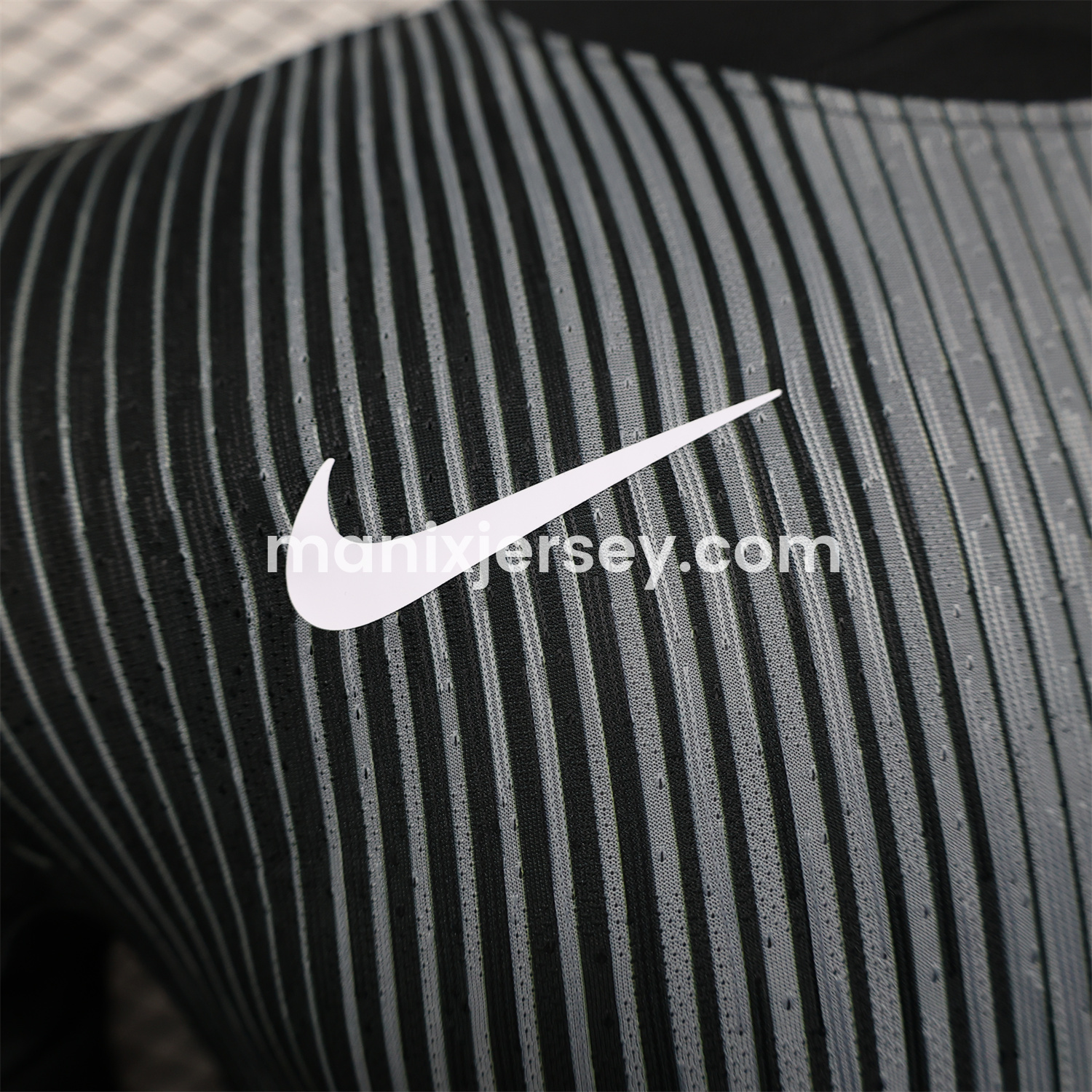 ManixJersey.com | Paris Saint-Germain PSG 25-26 Black GK Goalkeeper Unsponsored Jersey - Player Version -Customize Name, Number and Patch | Worldwide Shipping