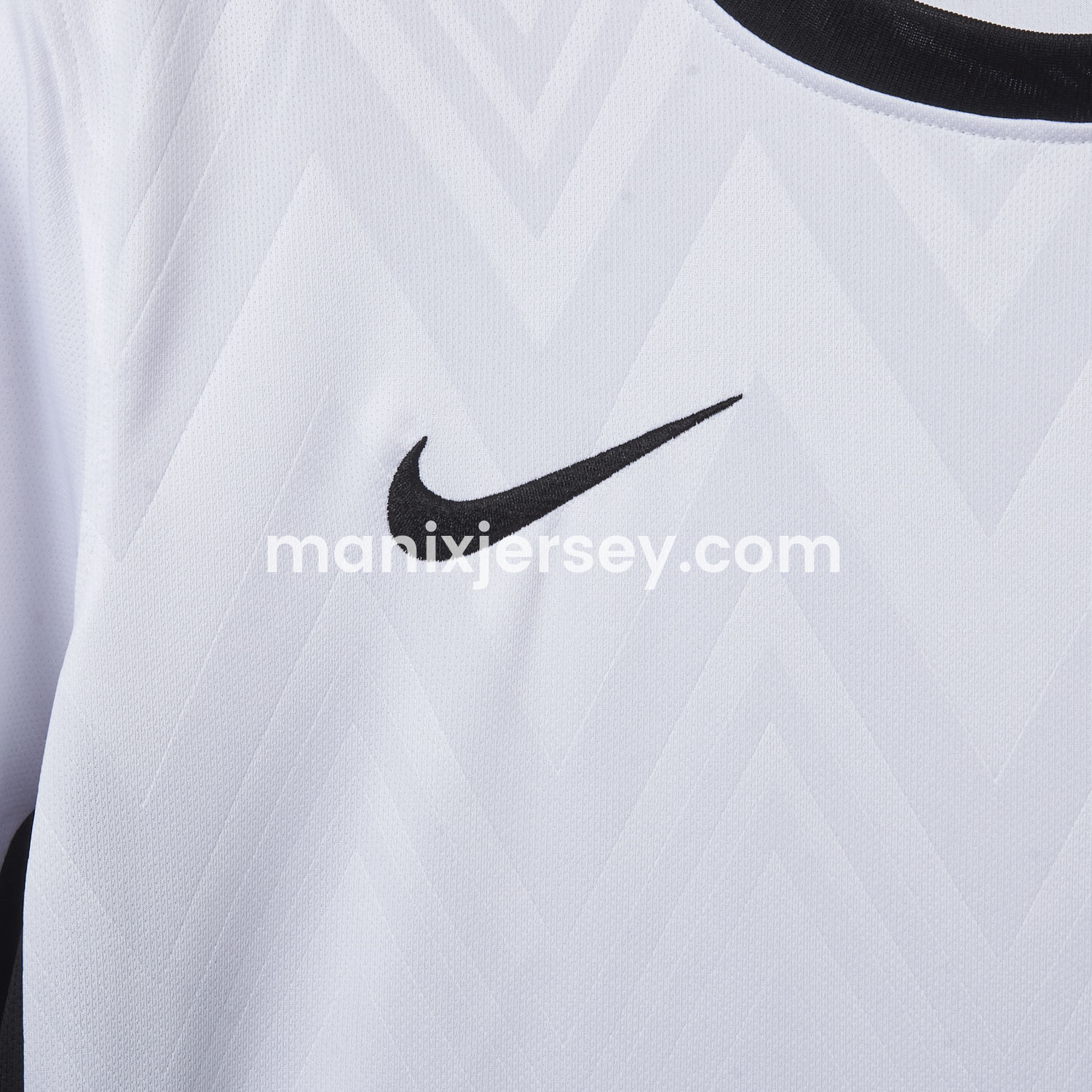ManixJersey.com | Uruguay 25-26 Away Jersey - Fans Version -Customize Name, Number and Patch | Worldwide Shipping