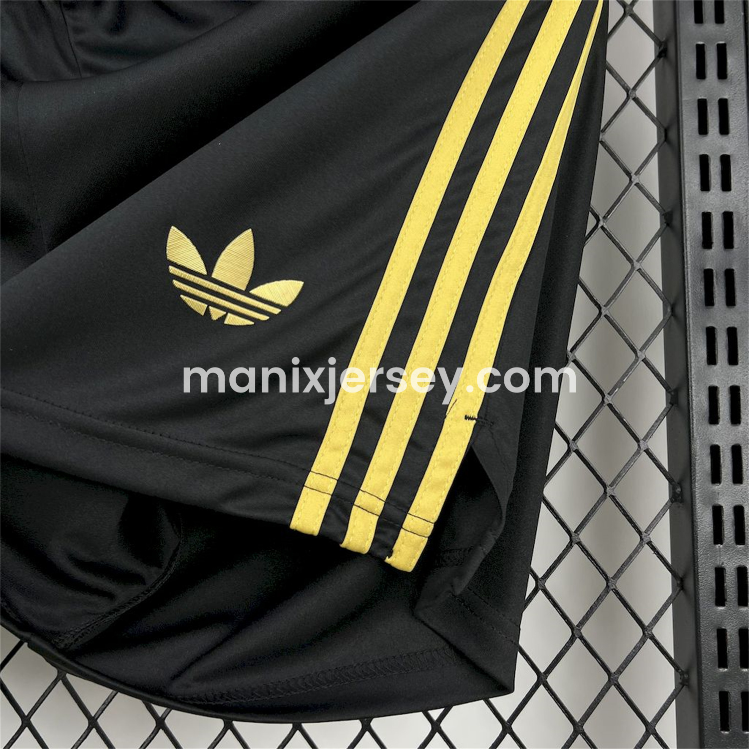 ManixJersey.com | Mexico 2025 Gold Cup Black Shorts - Fans Version -Customize Name, Number and Patch | Worldwide Shipping