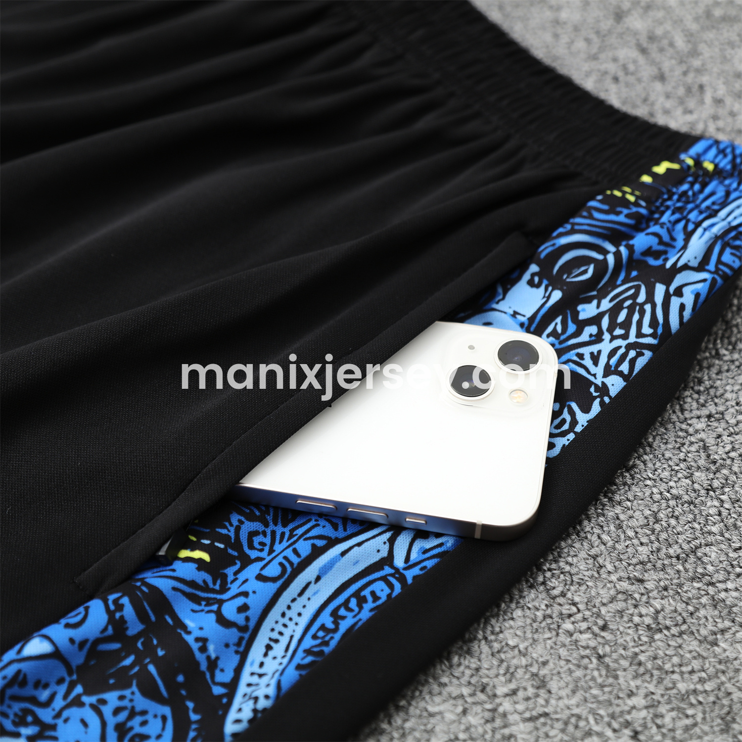 ManixJersey.com | Brazil 25-26 Blue Jesus Statue Vest Training Set - Blue Vest & Black Shorts -Customize Name, Number and Patch | Worldwide Shipping