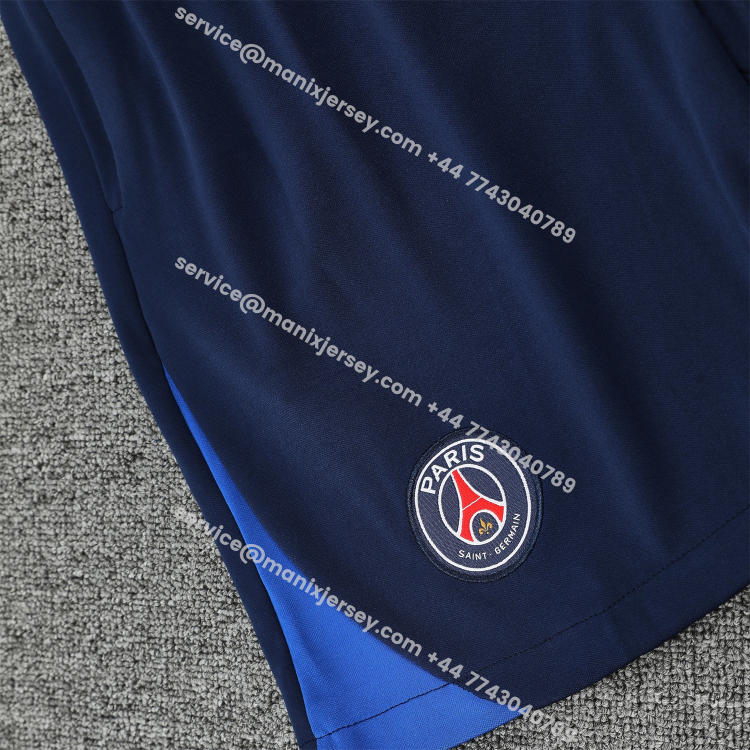 ManixJersey.com | Paris Saint-Germain PSG 25-26 Vest Training Set - Red And Blue Lines Vest & Blue Shorts -Customize Name, Number and Patch | Worldwide Shipping