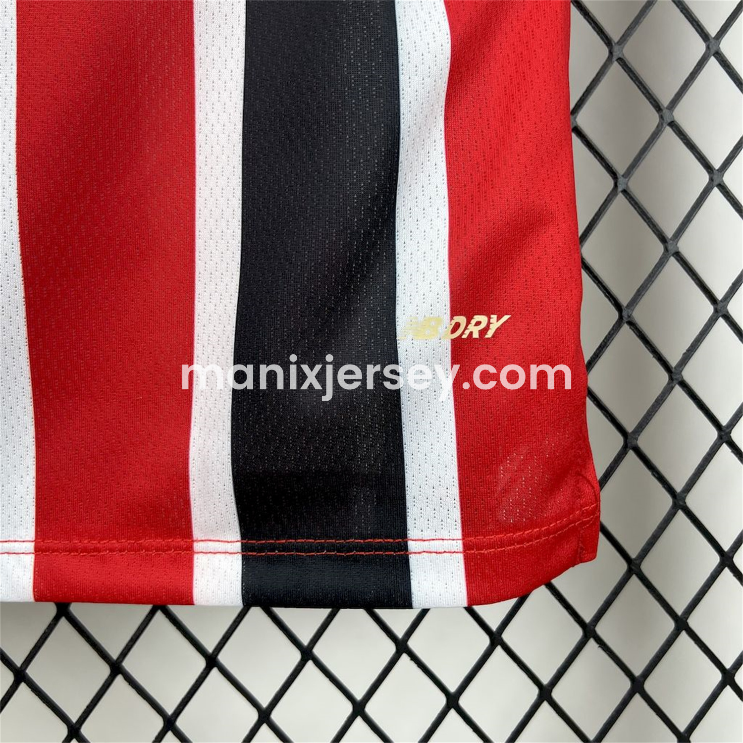 ManixJersey.com | Sao Paulo 25-26 Away Jersey - Fans Version -Customize Name, Number and Patch | Worldwide Shipping