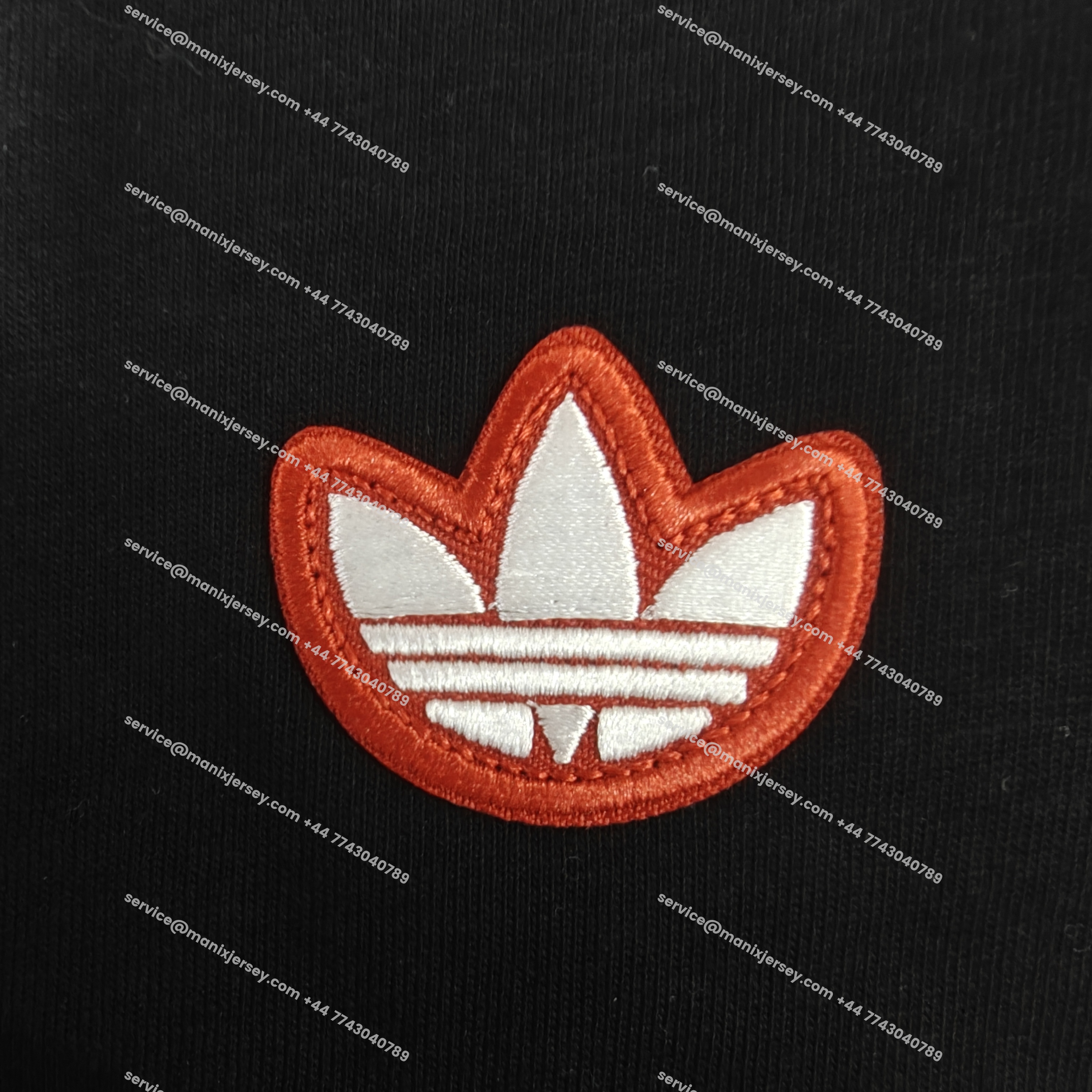 ManixJersey.com | Manchester United 25-26 Originals Terrace Icon Unisex Pullover Hoodie -Customize Name, Number and Patch | Worldwide Shipping