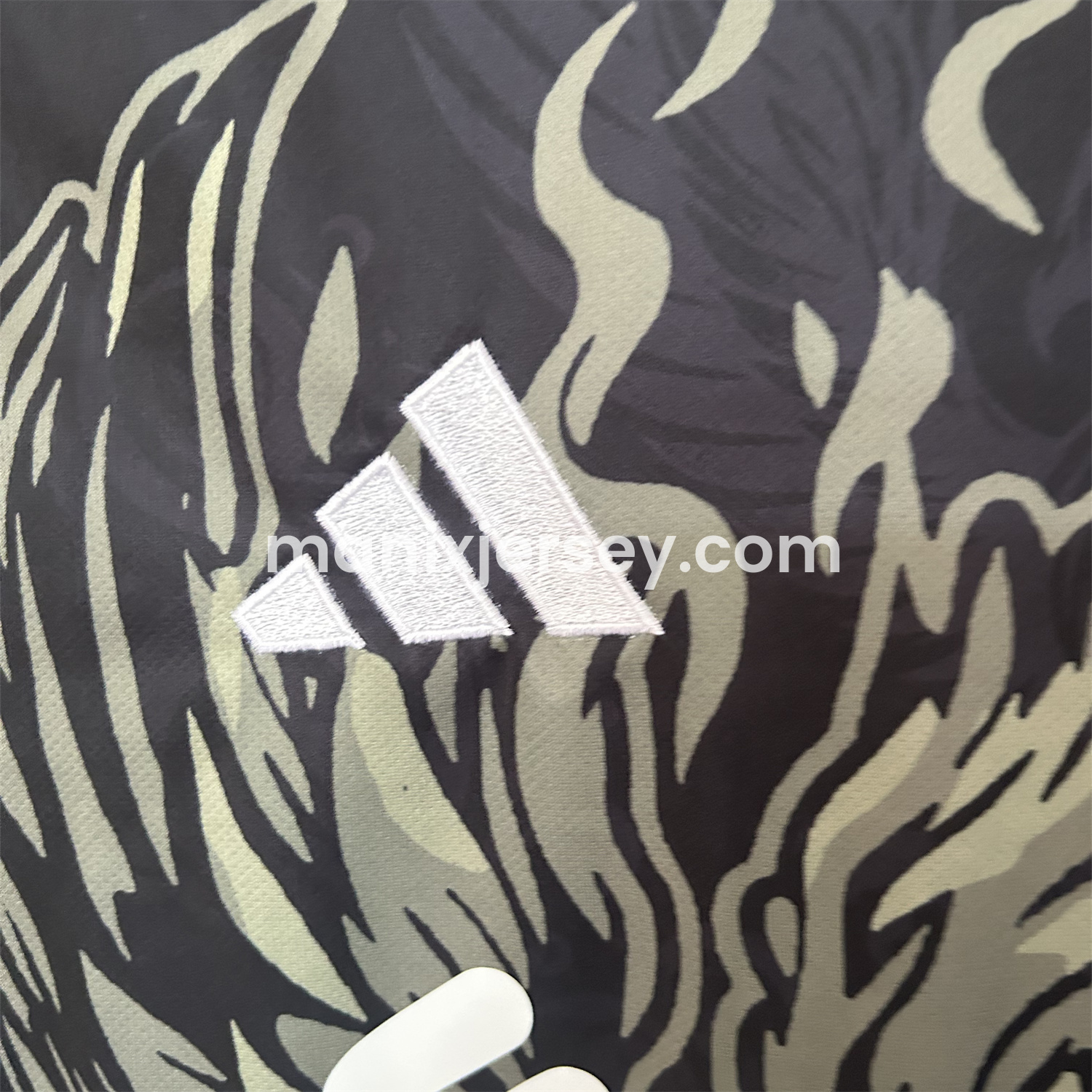 ManixJersey.com | Liver.pool 25-26 Gray Green Liver.pool Bird Black Jersey - Fans Version -Customize Name, Number and Patch | Worldwide Shipping