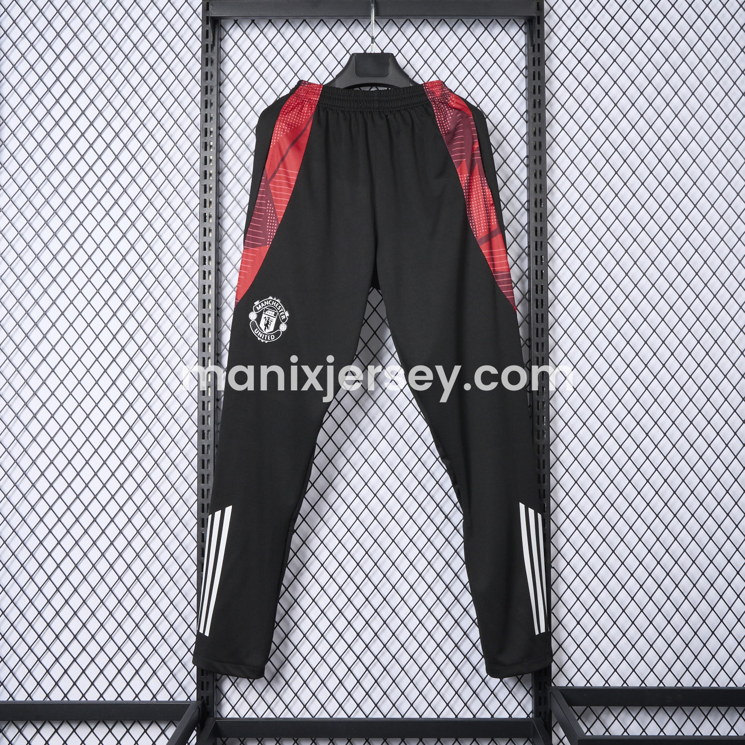 ManixJersey.com | Manchester United 25-26 Black Training Pants - Player Version -Customize Name, Number and Patch | Worldwide Shipping