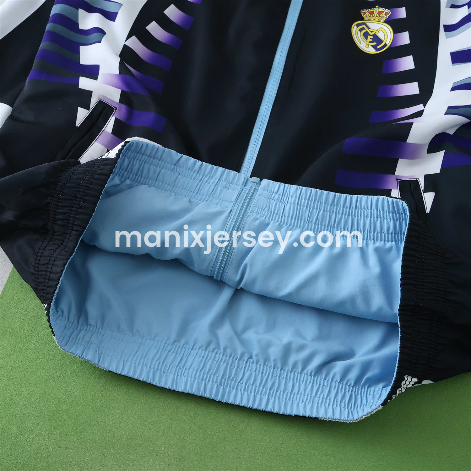 ManixJersey.com | Retro Real Madrid 1997-98 Third Double Sided Reversible Windbreaker - Black & Blue -Customize Name, Number and Patch | Worldwide Shipping