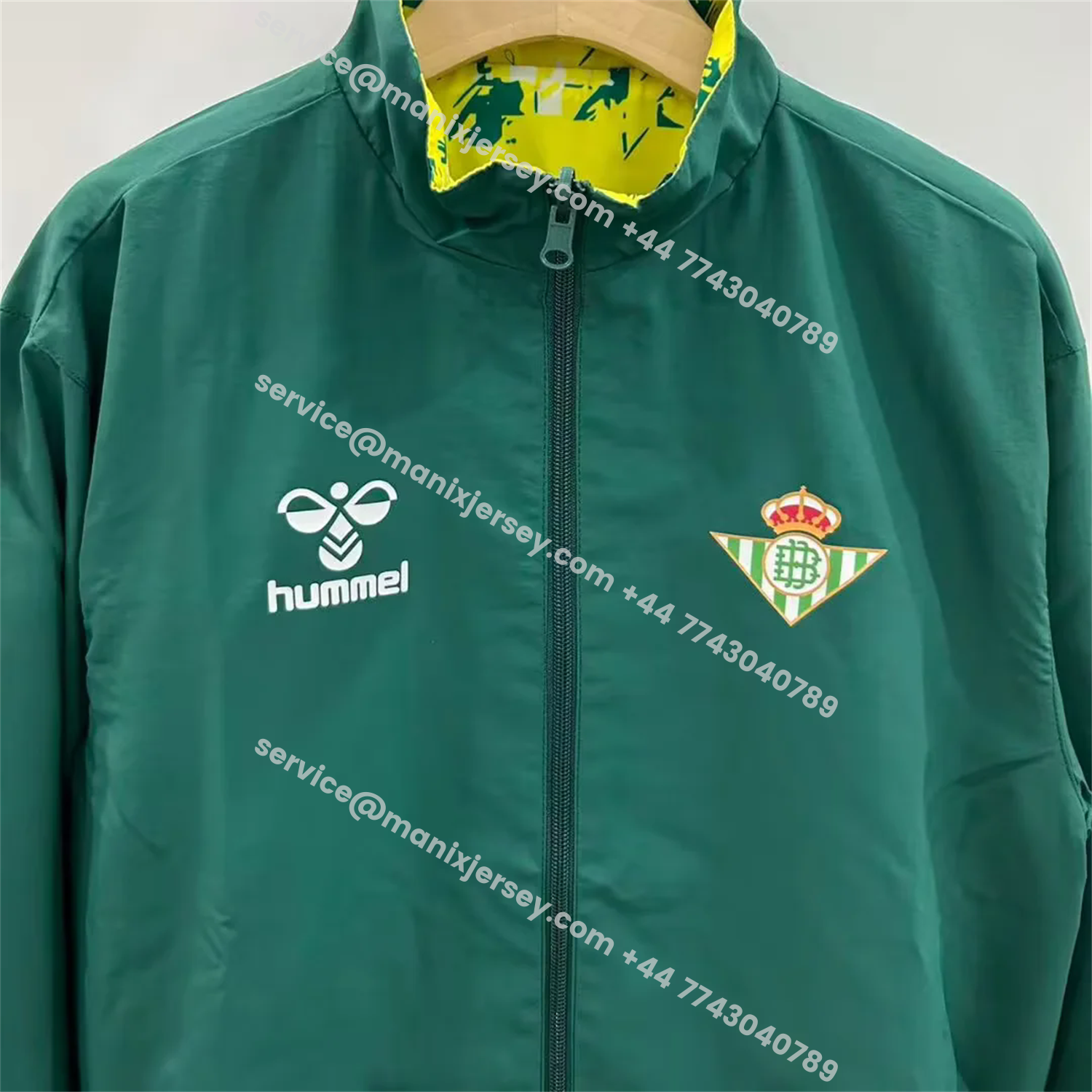 ManixJersey.com | Real Betis 25-26 Double Sided Reversible Windbreaker - Green & Yellow -Customize Name, Number and Patch | Worldwide Shipping