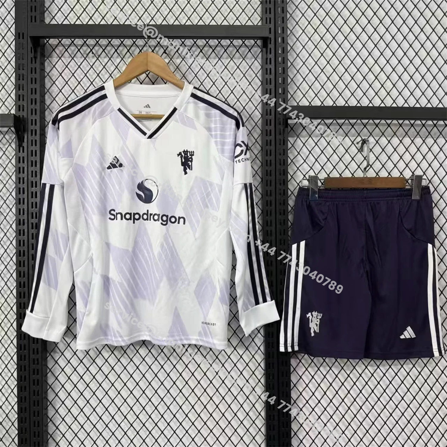 ManixJersey.com | Manchester United 25-26 Away Long Sleeves Kids Kit -Customize Name, Number and Patch | Worldwide Shipping