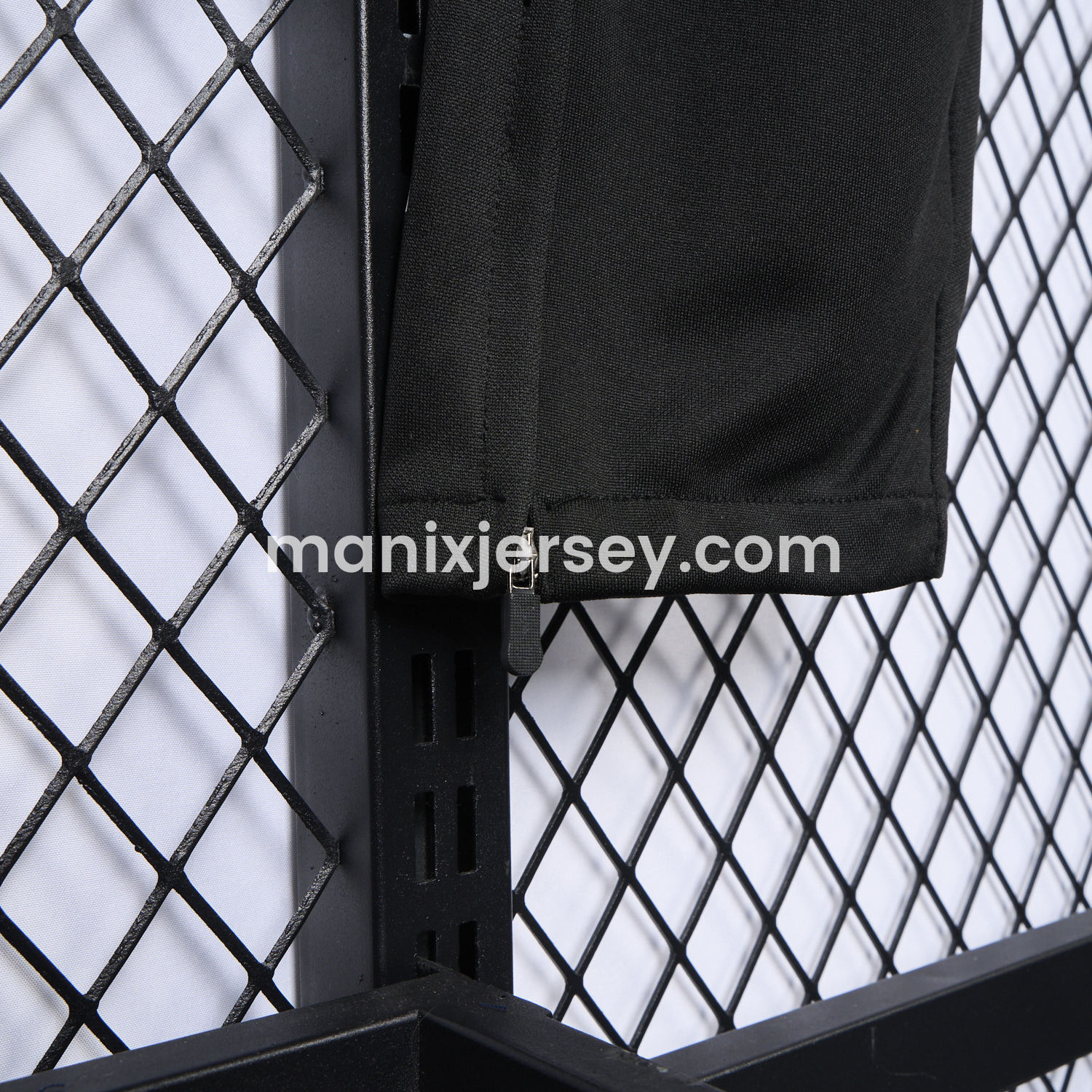 ManixJersey.com | Newcastle United 24-25 Black Training Pants - Player Version -Customize Name, Number and Patch | Worldwide Shipping