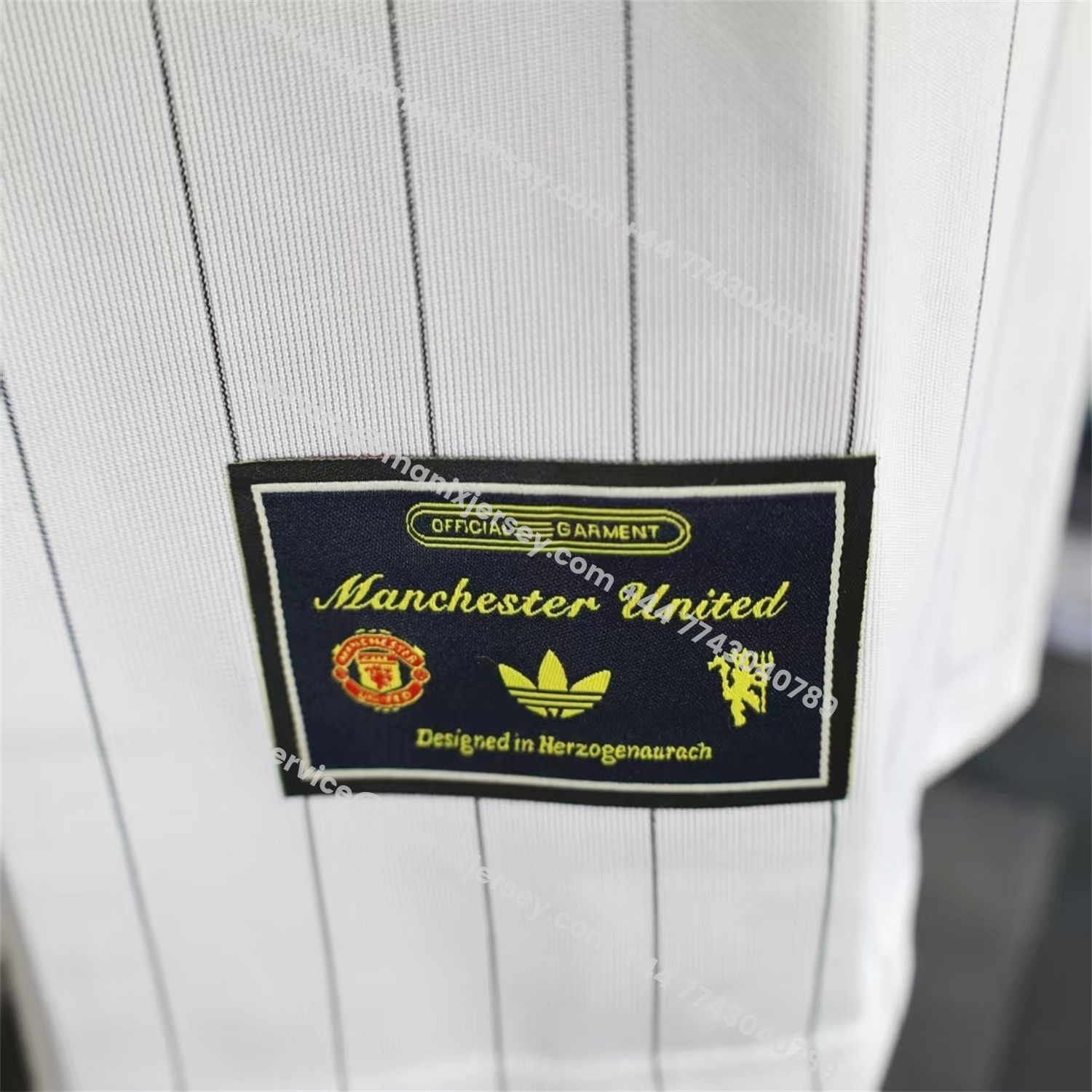 ManixJersey.com | Manchester United 25-26 Icon Travel Special Red Jersey - Player Version -Customize Name, Number and Patch | Worldwide Shipping