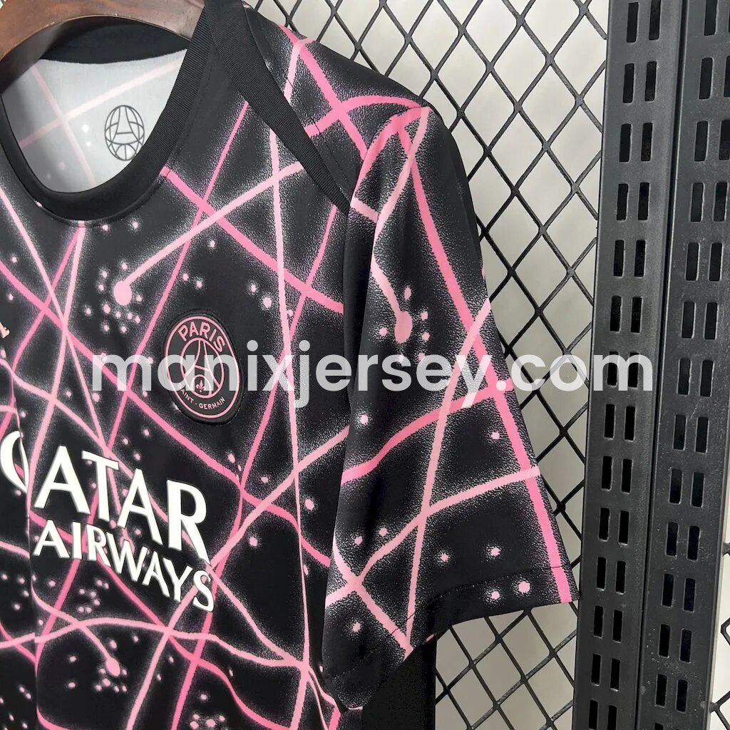 ManixJersey.com | Paris Saint-Germain PSG 25-26 Pink Lines Black Pre-Match Training Jersey - Fans Version -Customize Name, Number and Patch | Worldwide Shipping