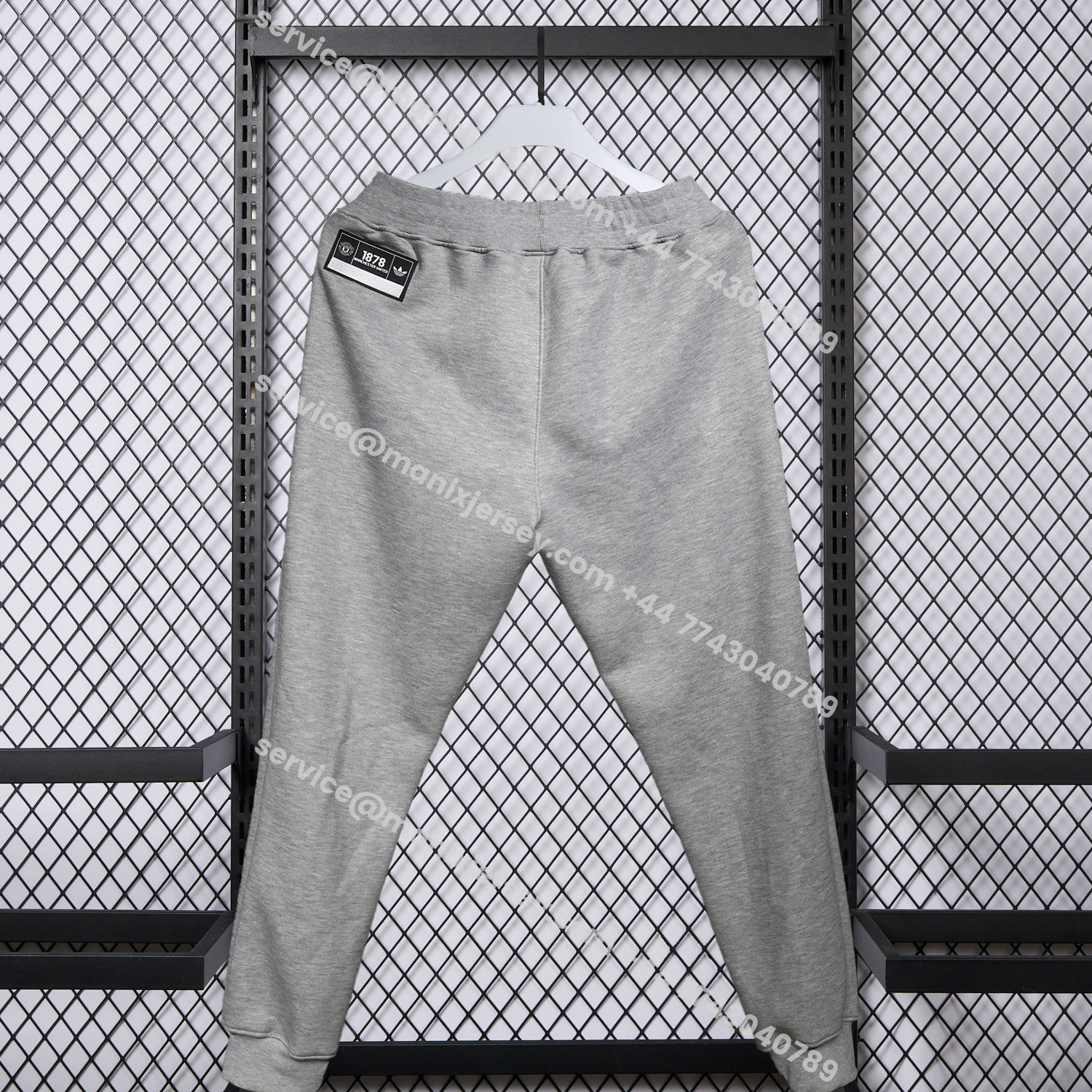 ManixJersey.com | Manchester United 25-26 Pure Color Training Set - Grey Top and Grey Pants -Customize Name, Number and Patch | Worldwide Shipping