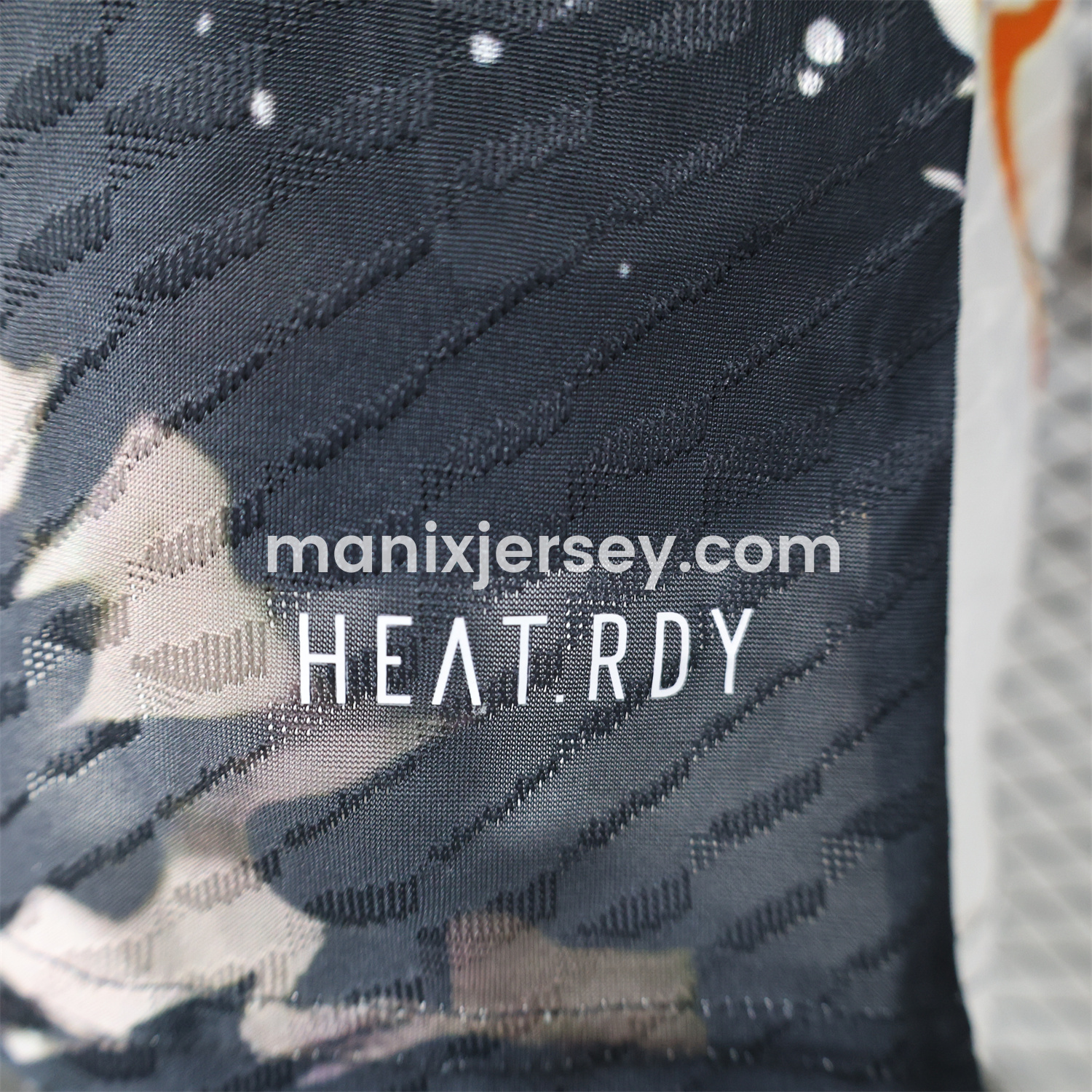 ManixJersey.com | Japan 25-26 Black & White Son Goku Special Edition Jersey - Player Version -Customize Name, Number and Patch | Worldwide Shipping