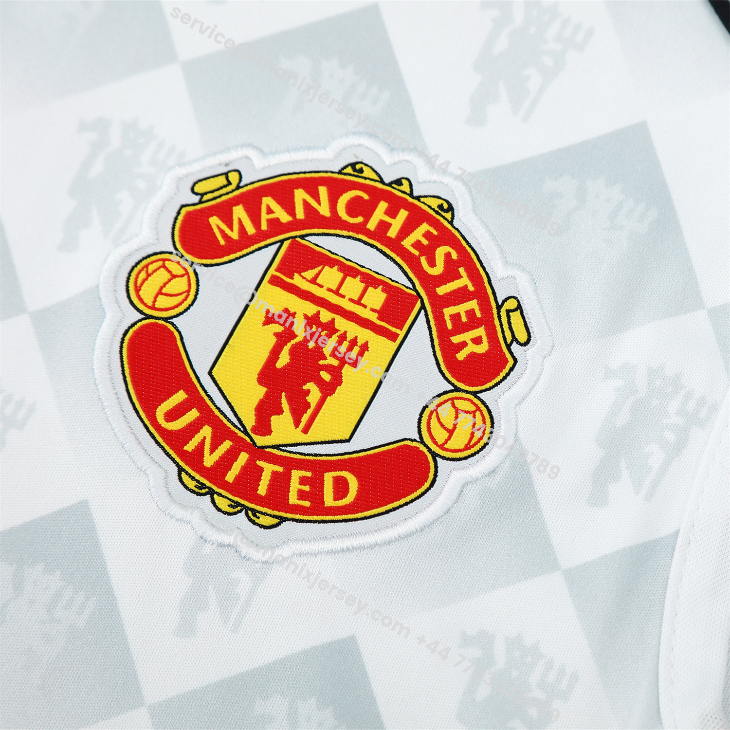 ManixJersey.com | Manchester United 25-26 Vest Training Set - Red Edge White Vest & Black Shorts -Customize Name, Number and Patch | Worldwide Shipping