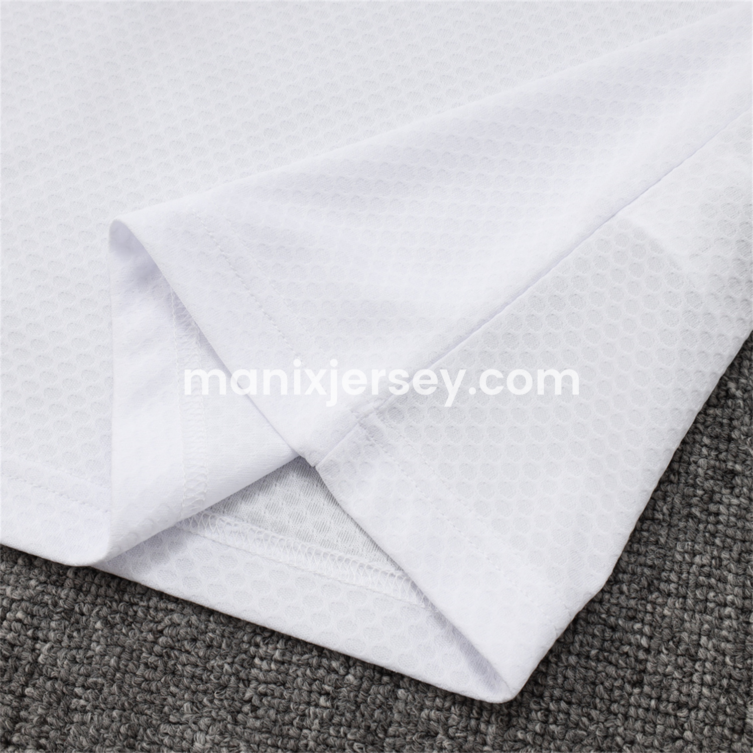 ManixJersey.com | Bayern Munich 2025 125th Anniversary POLO Short-Sleeve Training Set - White Top and Pants -Customize Name, Number and Patch | Worldwide Shipping