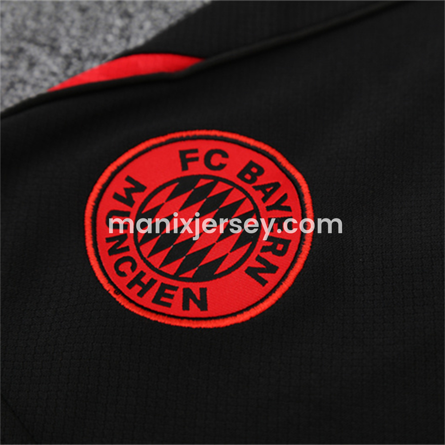 ManixJersey.com | Bayern Munich 25-26 Short-Sleeve Training Set - Green Top & Black shorts -Customize Name, Number and Patch | Worldwide Shipping