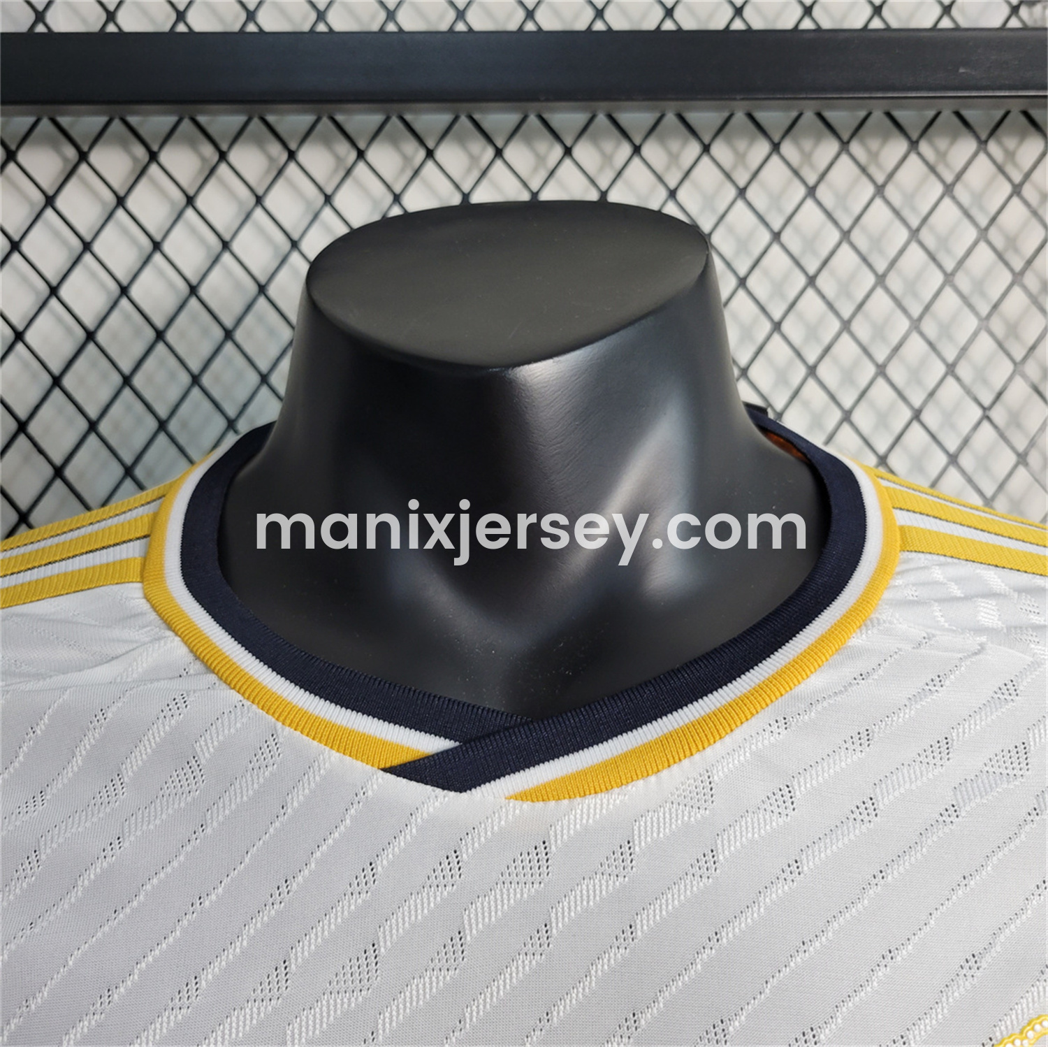 ManixJersey.com | Retro Real Madrid 2023-24 Home Long Sleeves Jersey - Player Version -Customize Name, Number and Patch | Worldwide Shipping