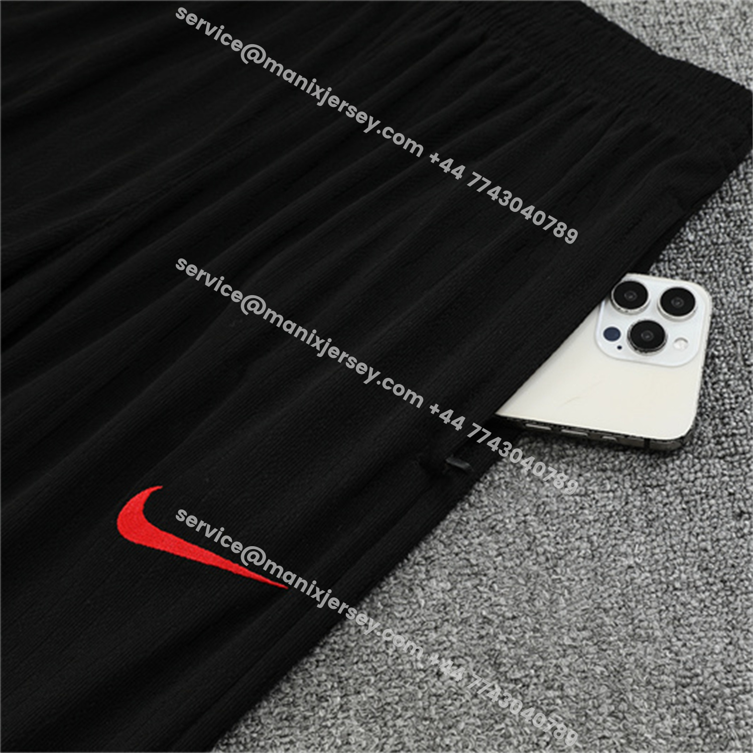 ManixJersey.com | Paris Saint-Germain PSG 25-26 Long Sleeve Training Set - Player Version - Black Top and Black Pants -Customize Name, Number and Patch | Worldwide Shipping