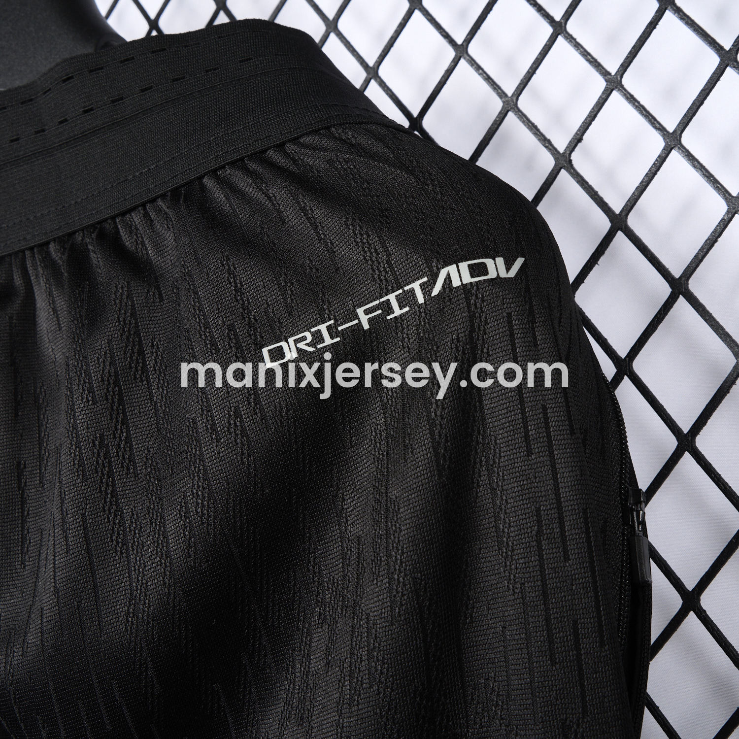 ManixJersey.com | Liver.pool 24-25 Black Training Pants - Player Version -Customize Name, Number and Patch | Worldwide Shipping