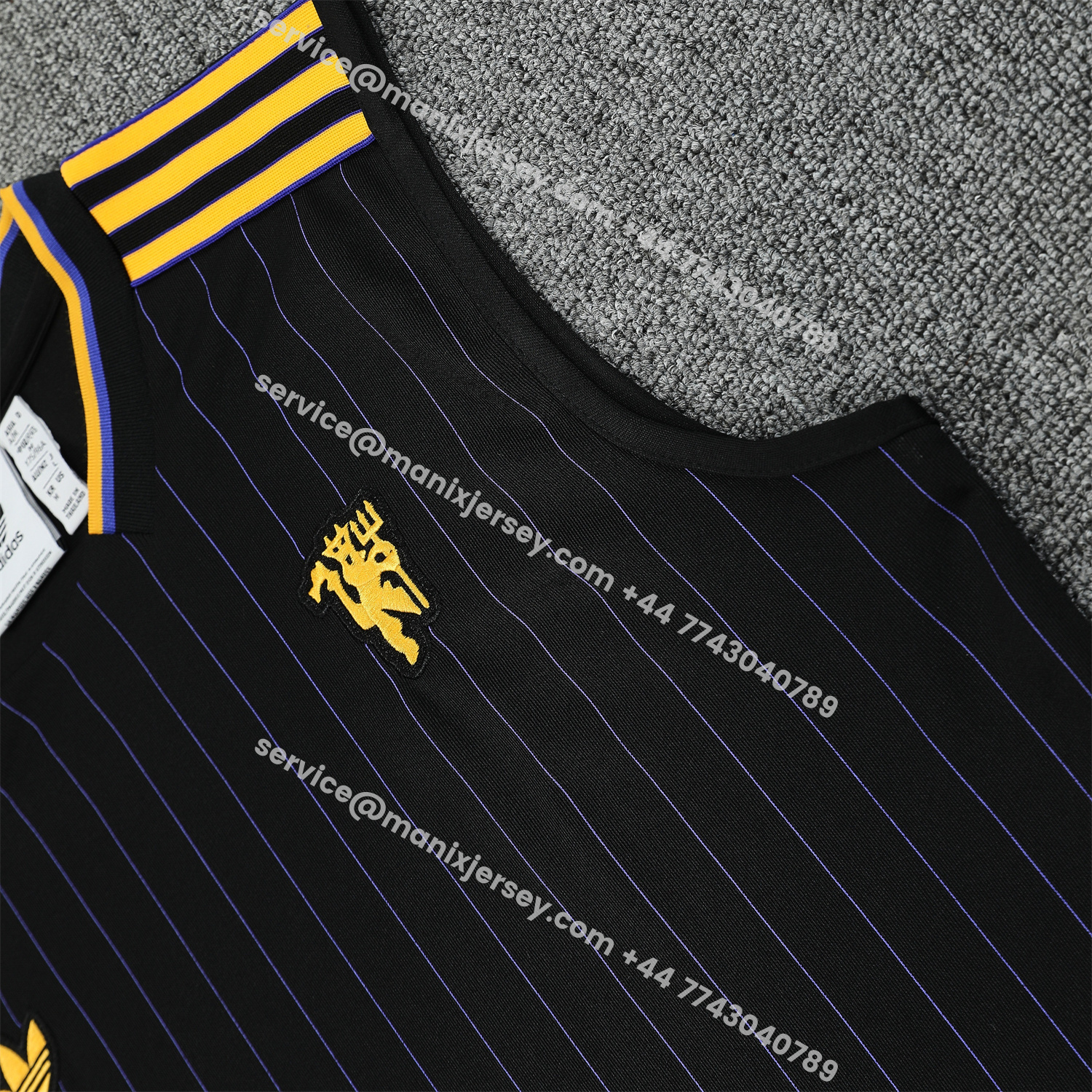 ManixJersey.com | Manchester United 25-26 Vest Training Set - Black Top & Black Shorts -Customize Name, Number and Patch | Worldwide Shipping